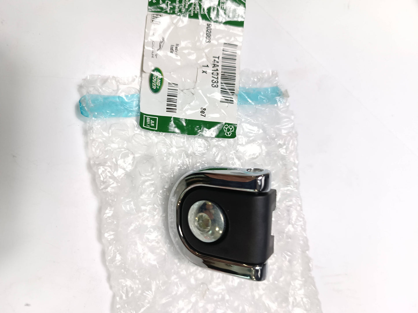 T4A13733,LR088861