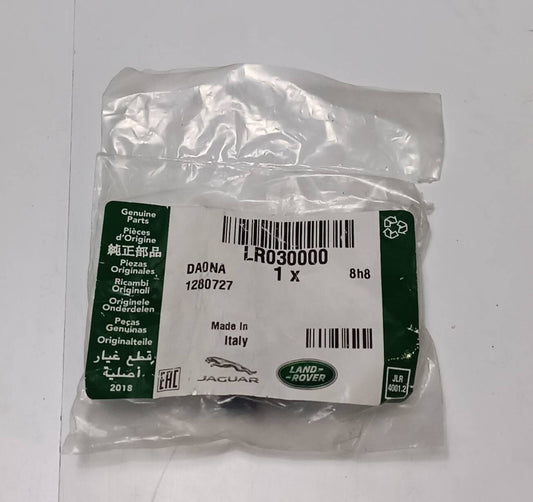 LR030000