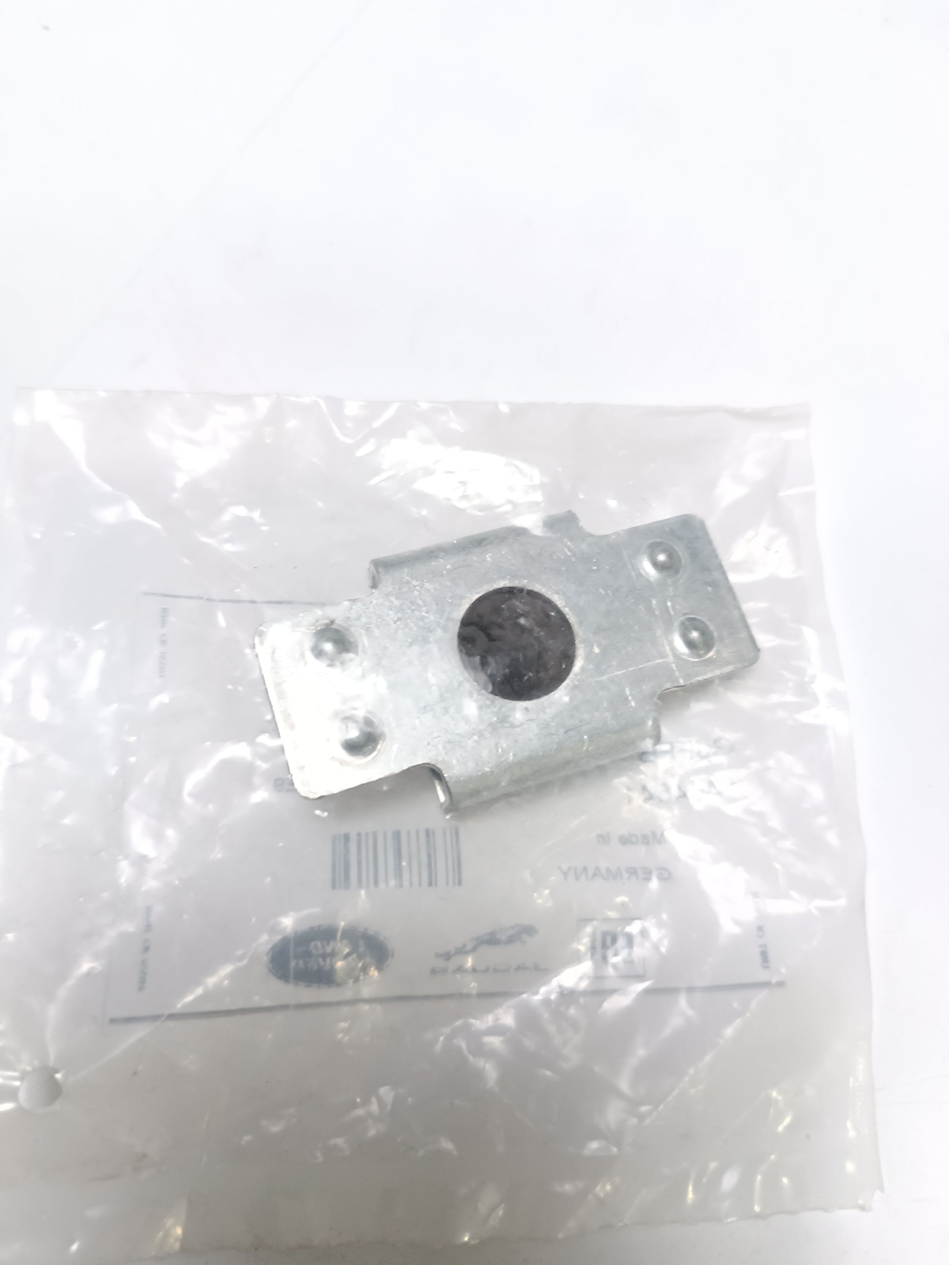 LR117109,LR096354