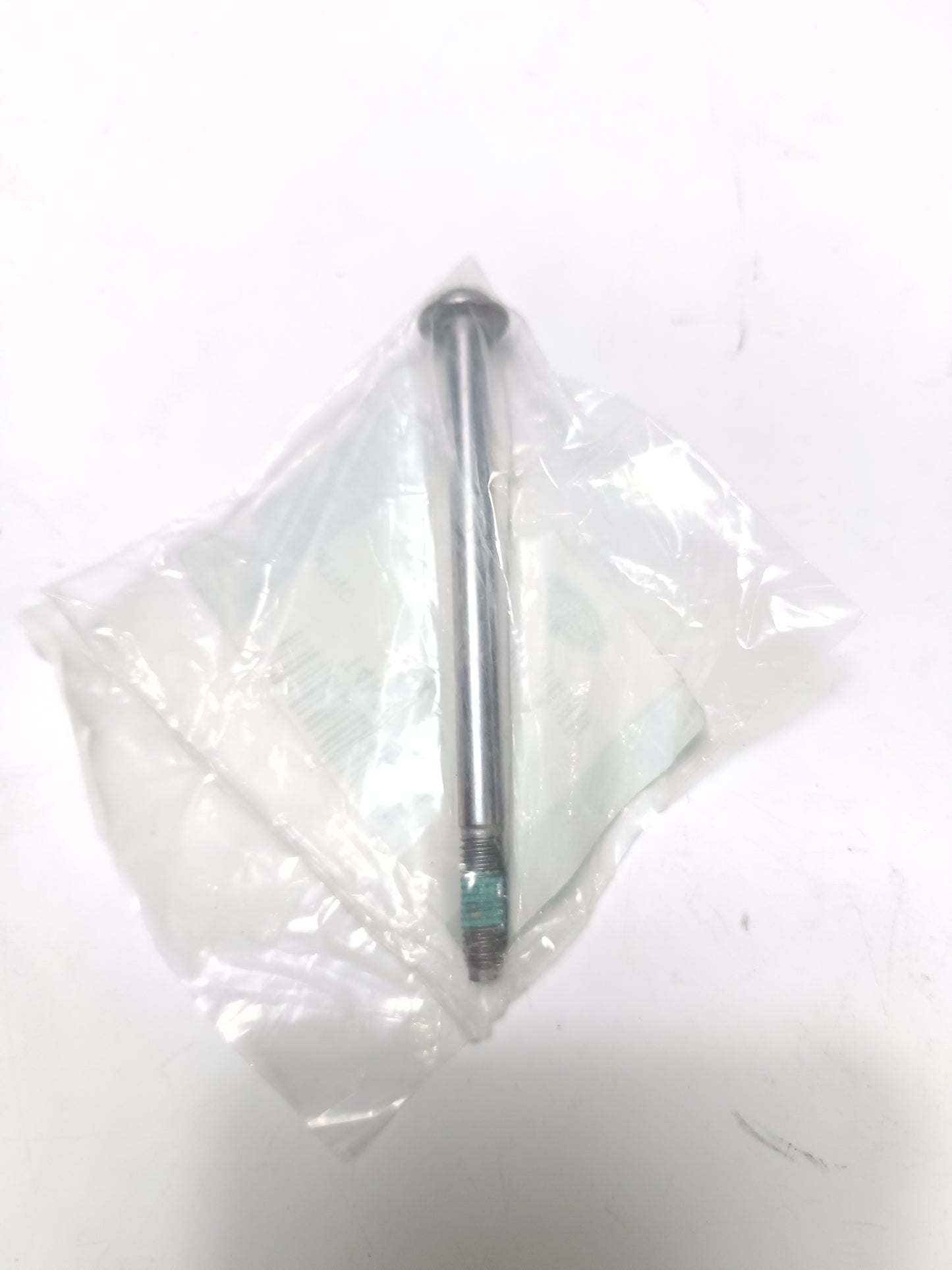 T4K8735
