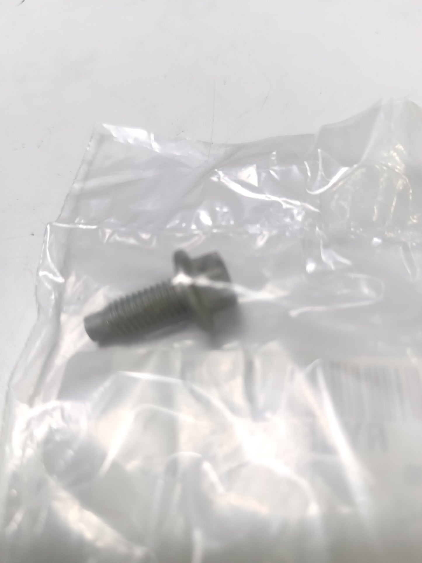 XR848055,RYG500160