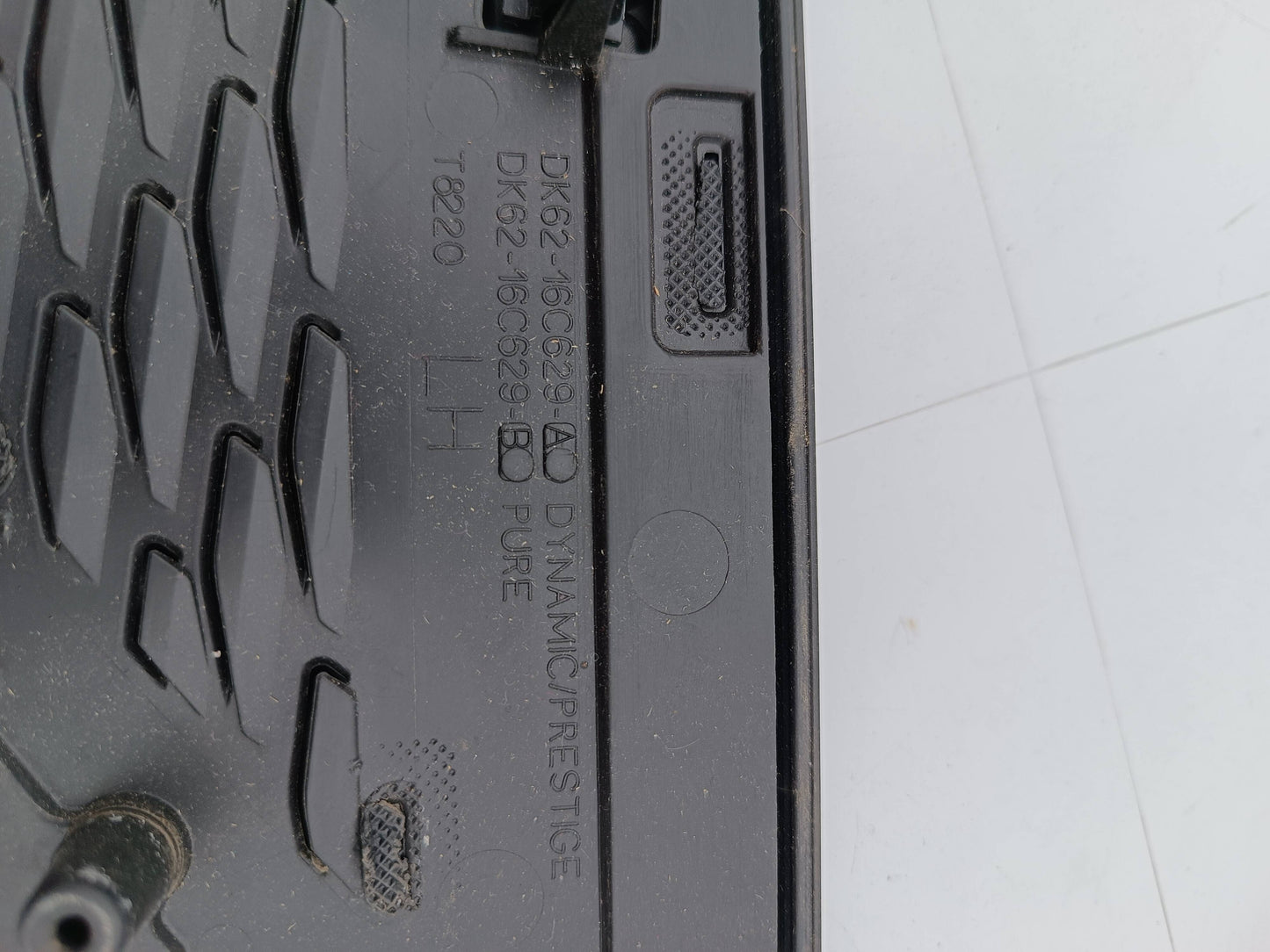 LR052981,LR044145