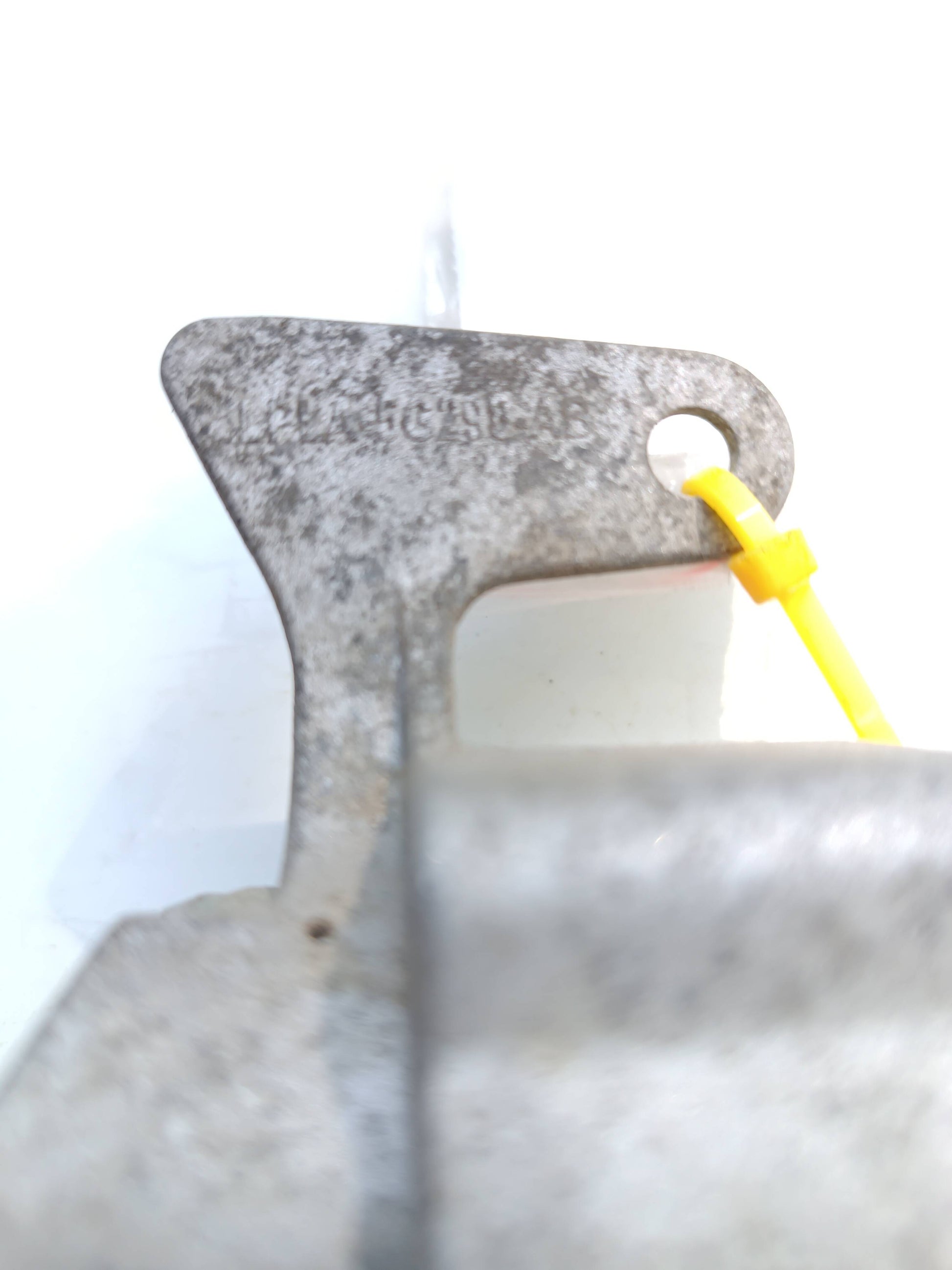 T4A38200,LR135802
