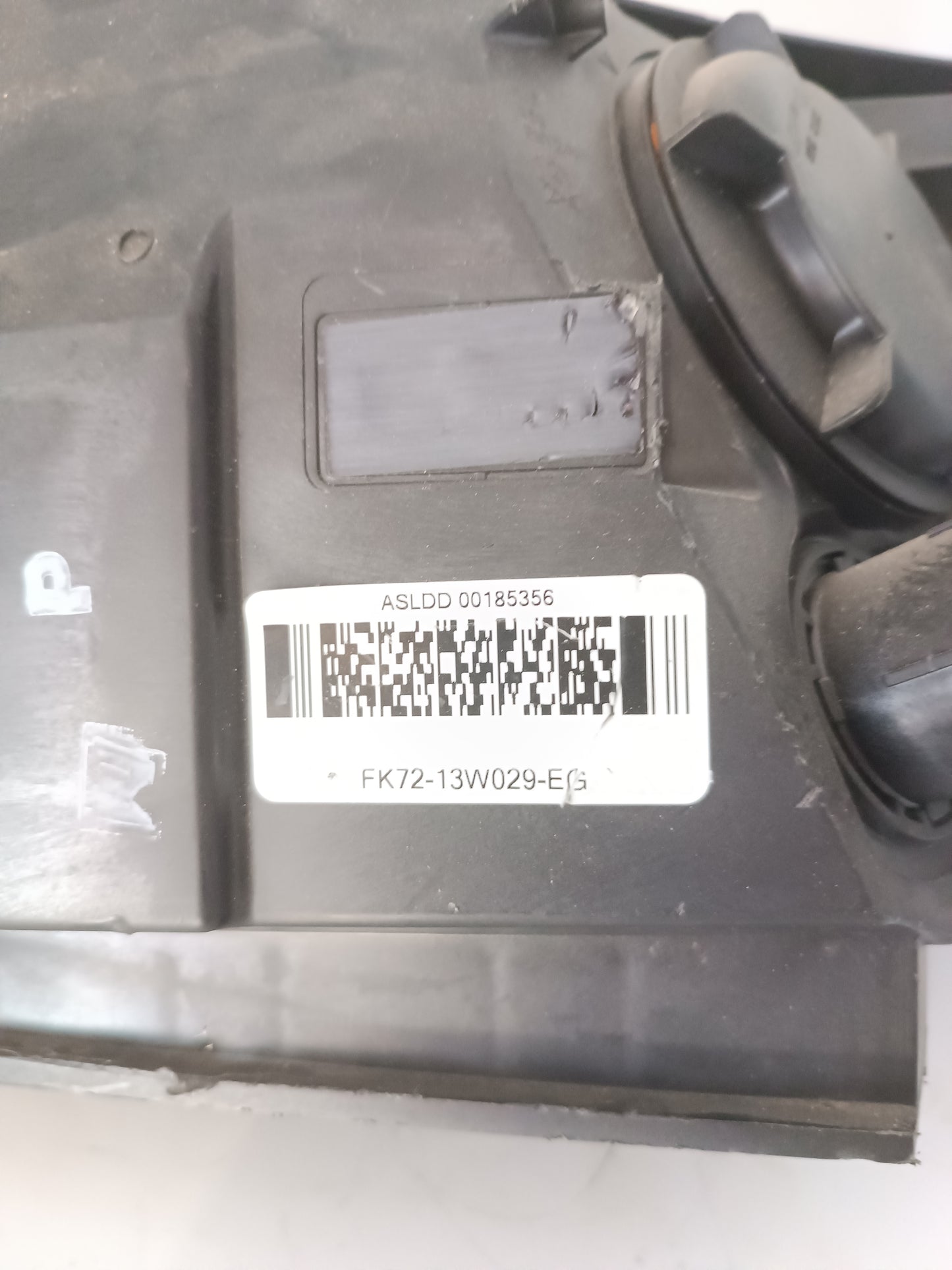 C2Z30851,C2Z1440,C2Z13819