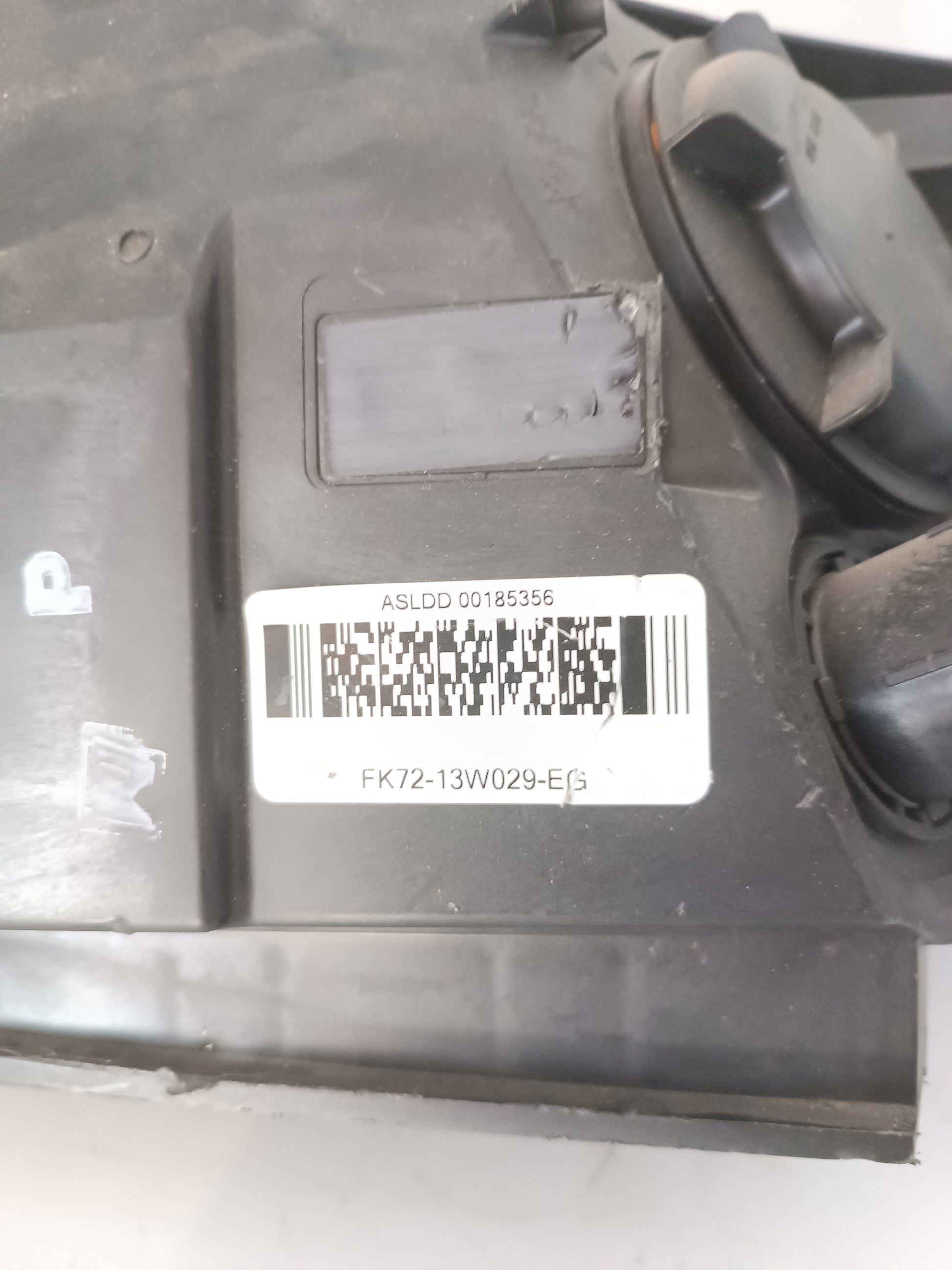 C2Z30851,C2Z1440,C2Z13819