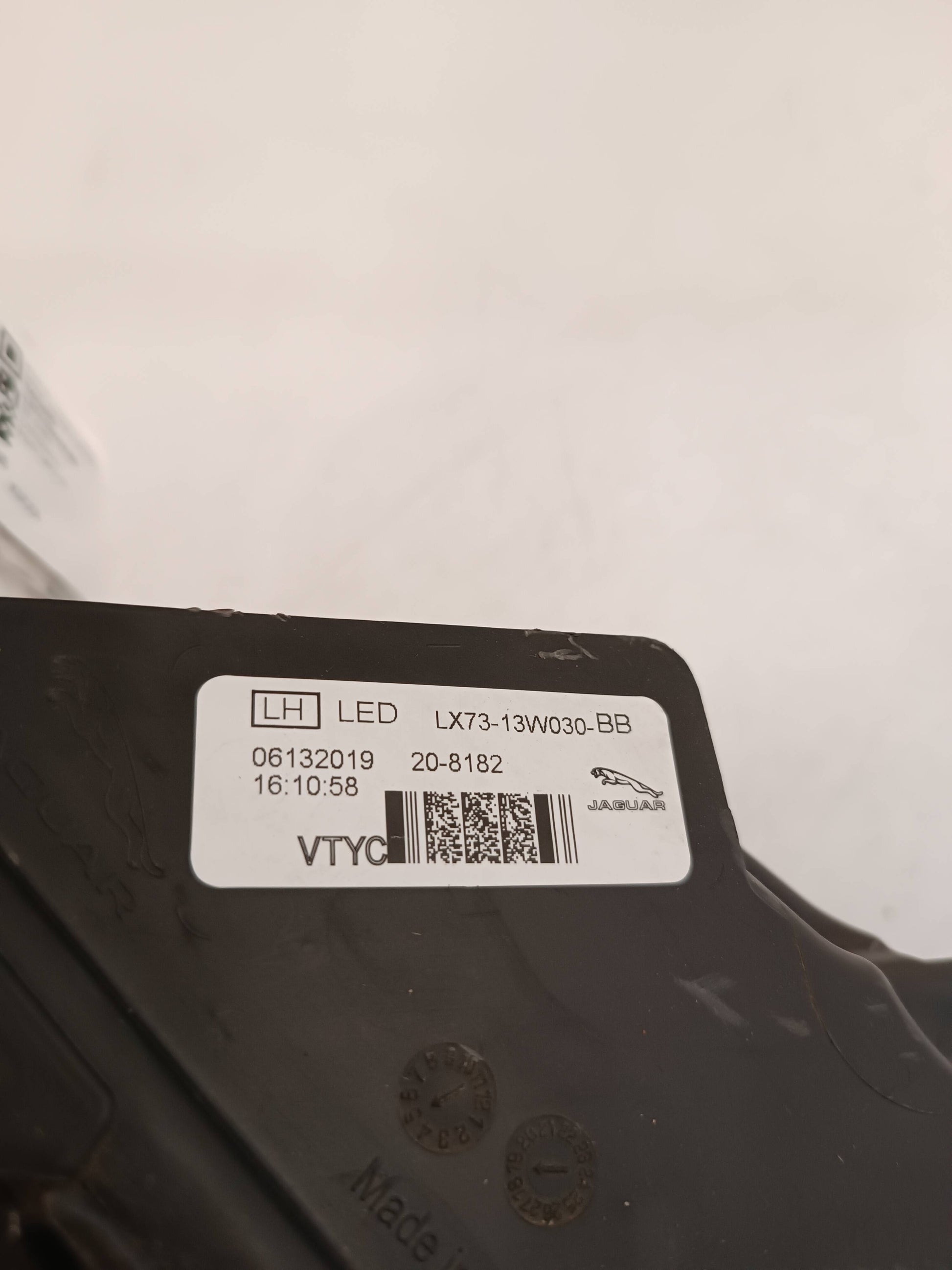 T4N25558