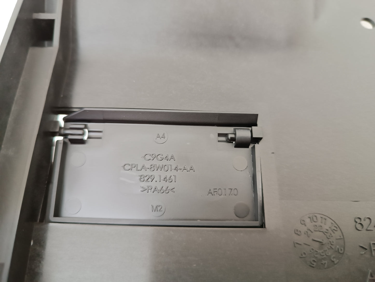 LR144532,LR135874,LR115310,J9C28591,J9C22813