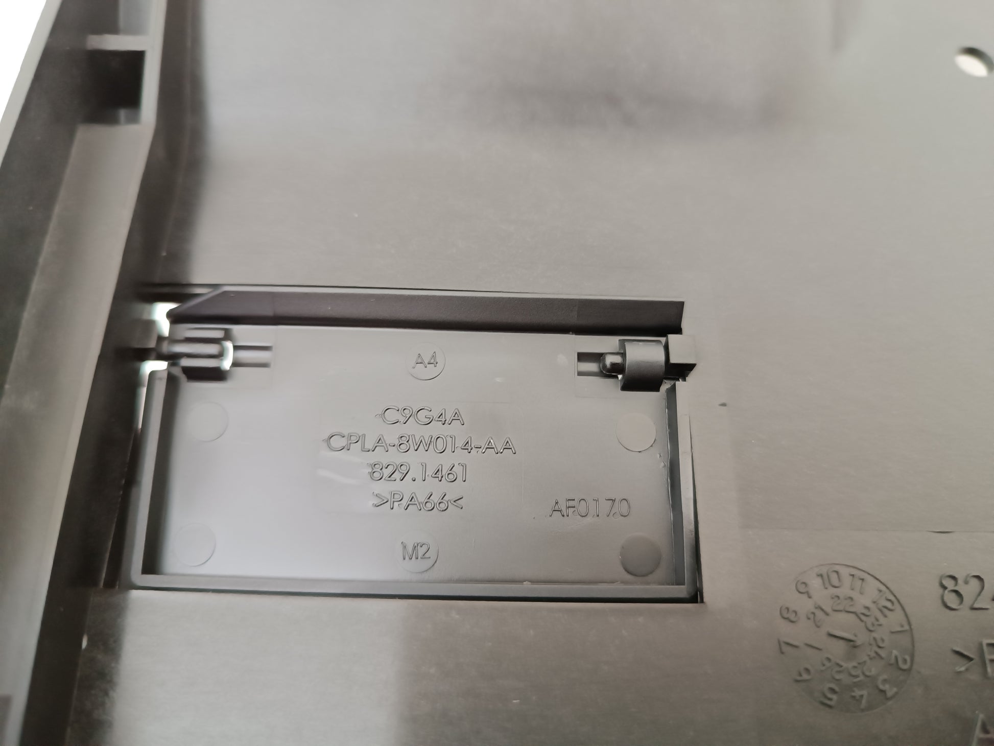 LR144532,LR135874,LR115310,J9C28591,J9C22813