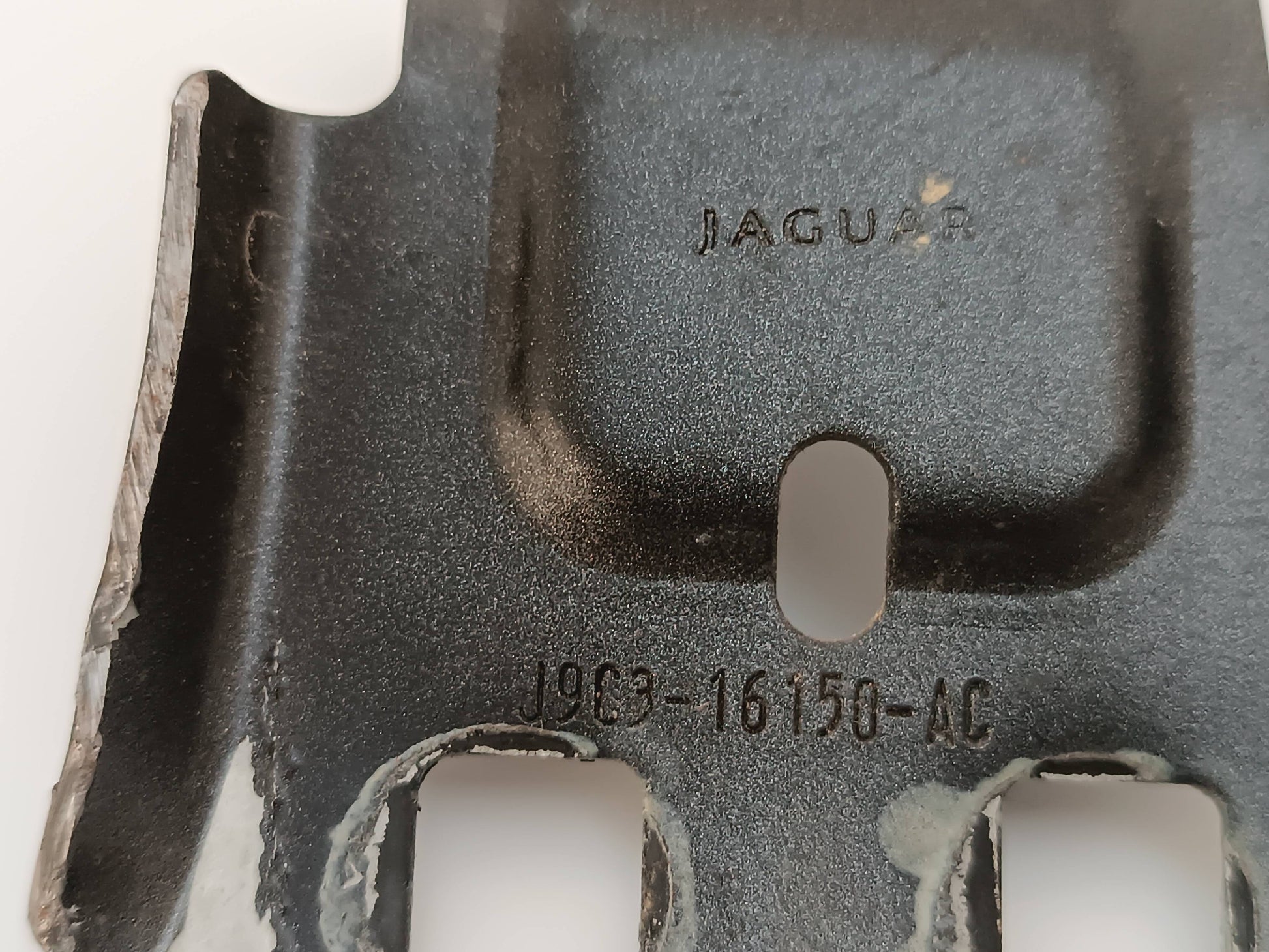 J9C2948