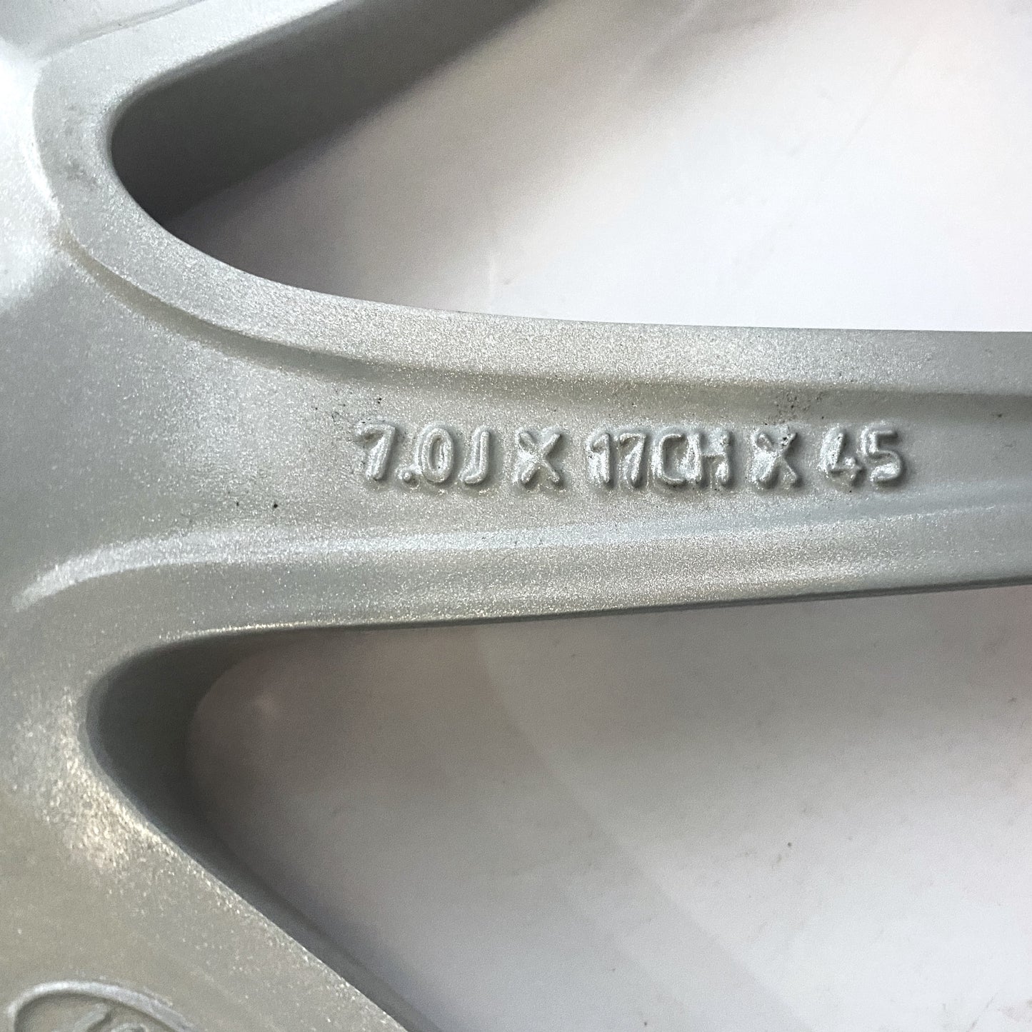 LR073511,LR066480,LR048429,LR024421,J9C1273