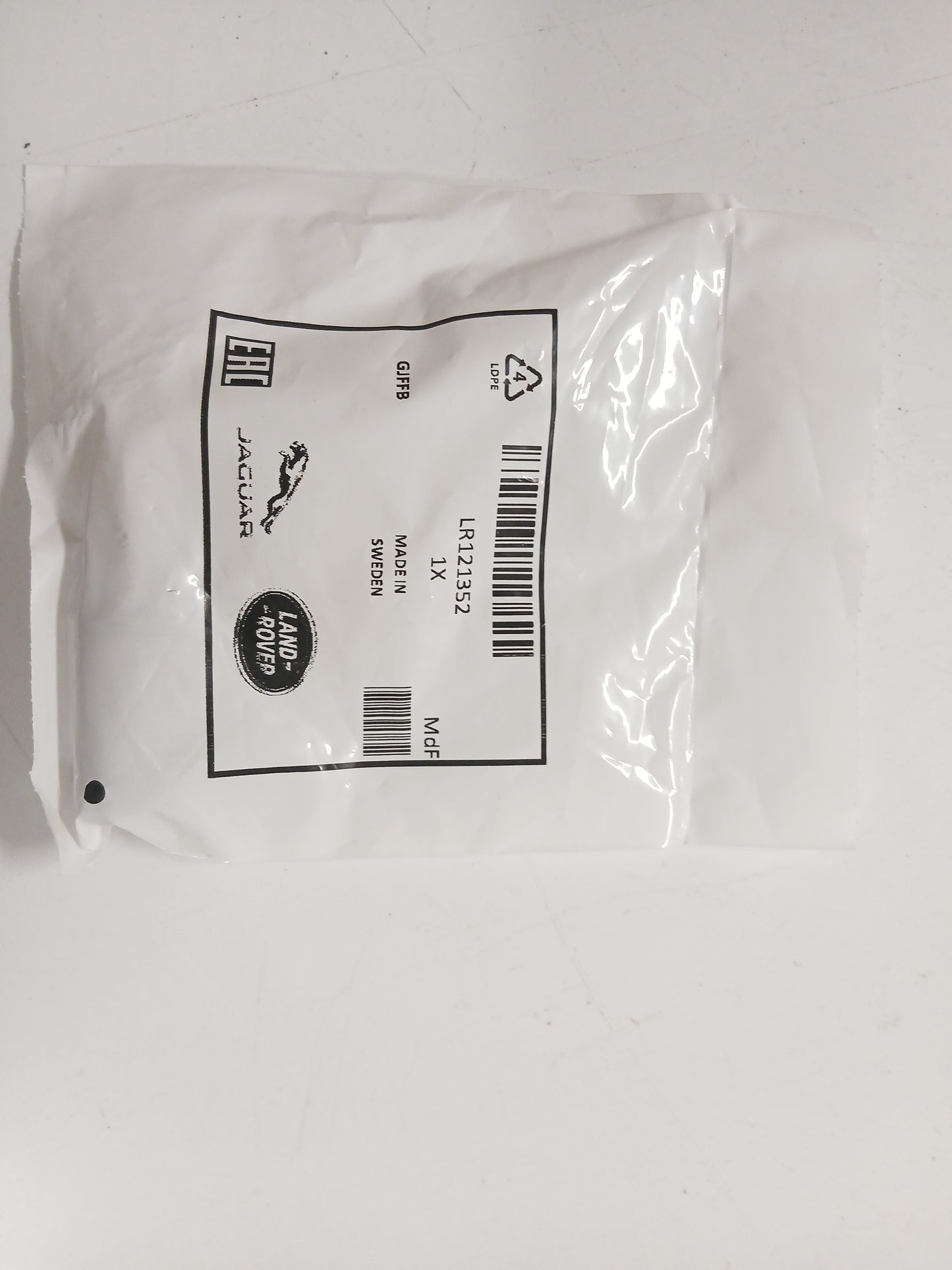 LR121352,AJ814142