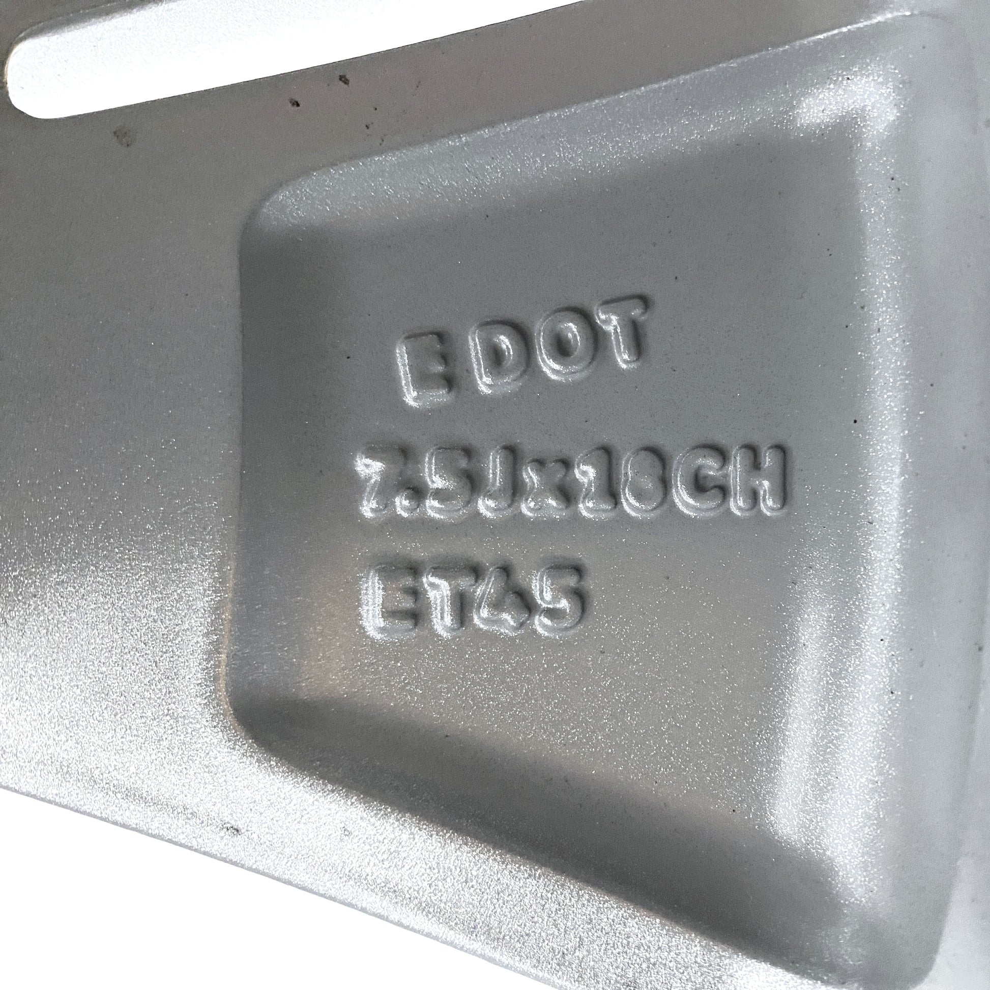 T4N25785