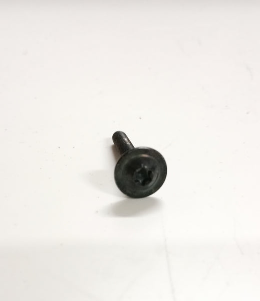 LR033646
