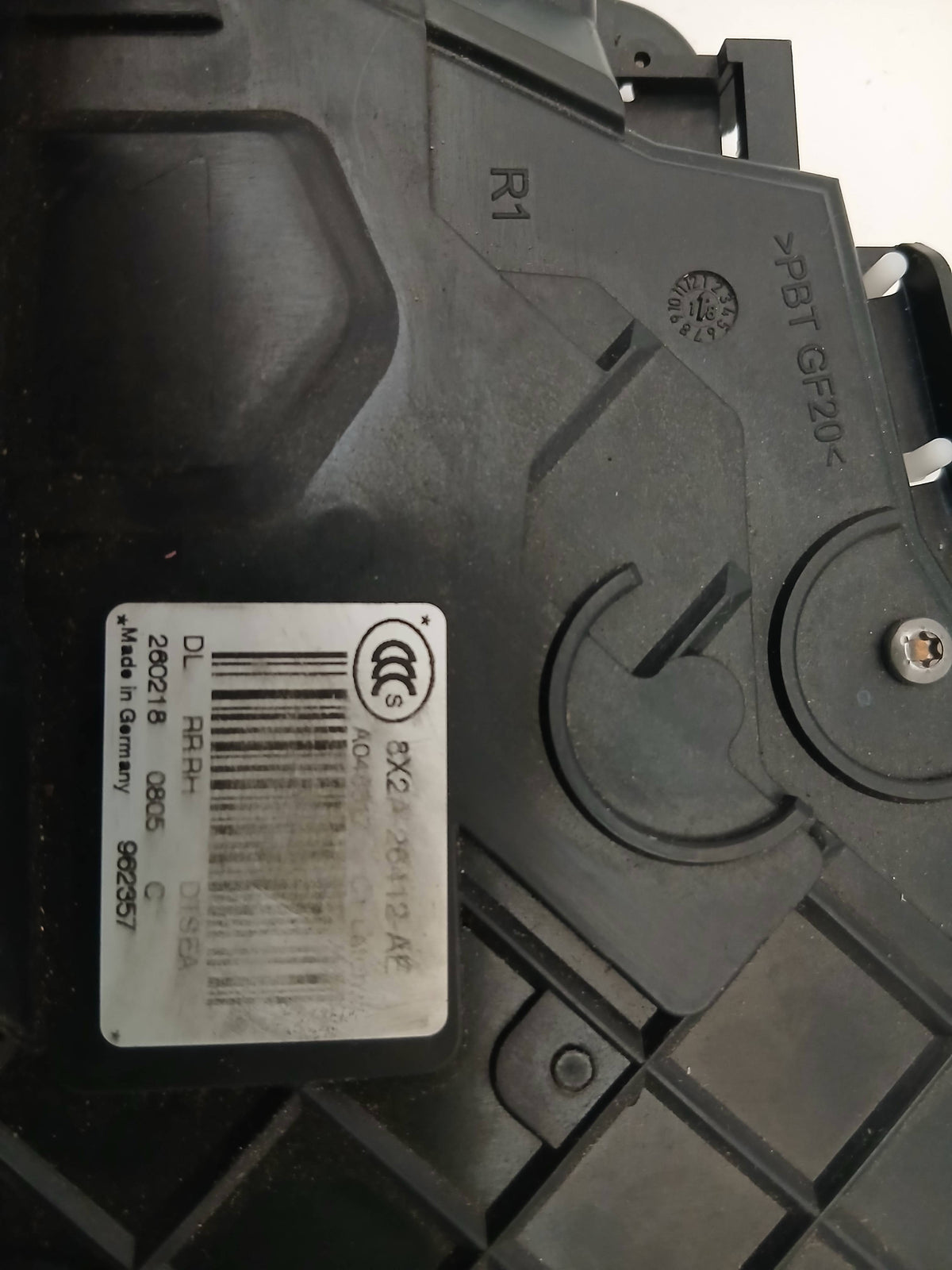 LR091345,LR013890,C2Z31361,C2D5641