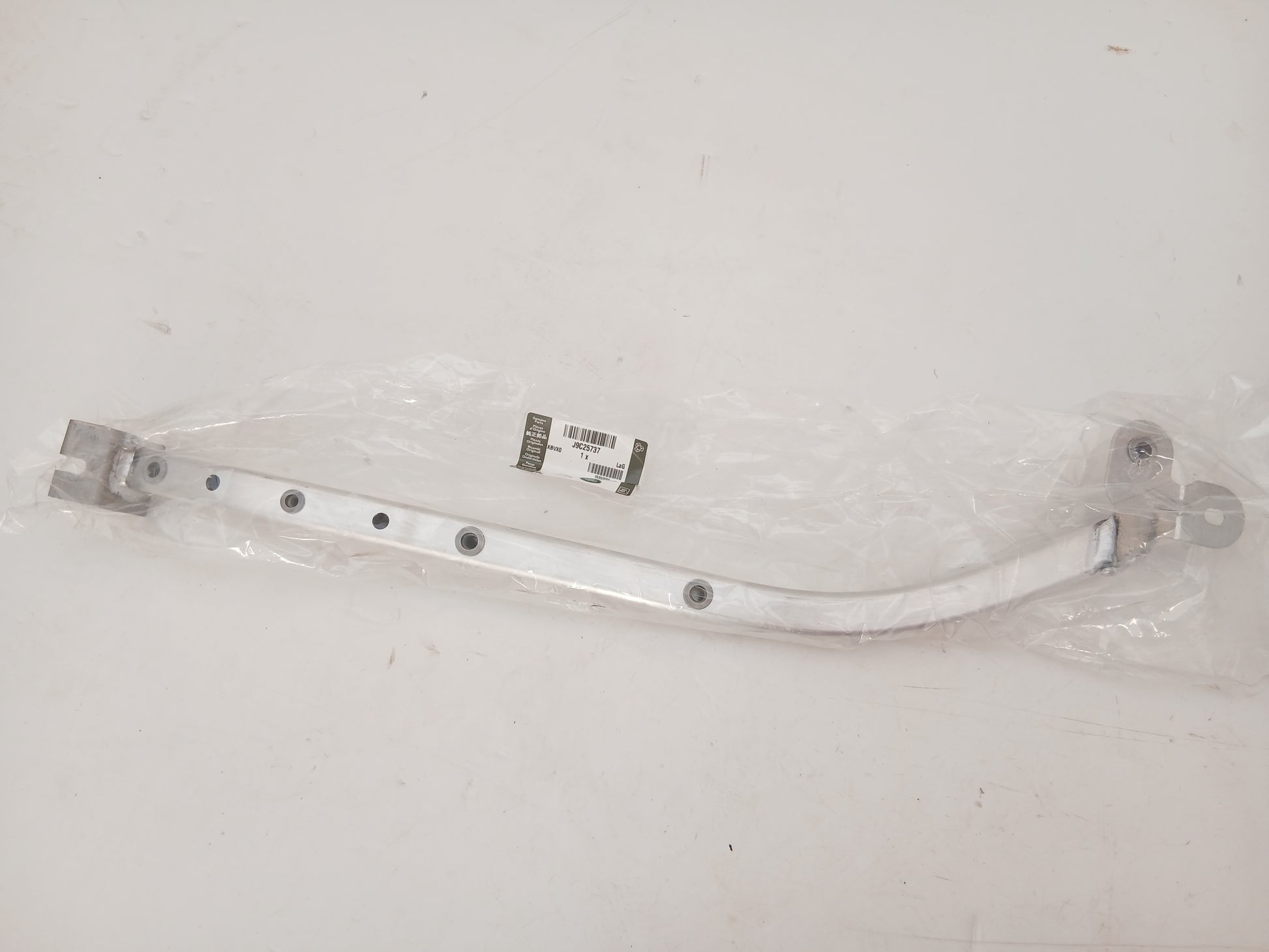 LR135812,LR117863,J9C25737