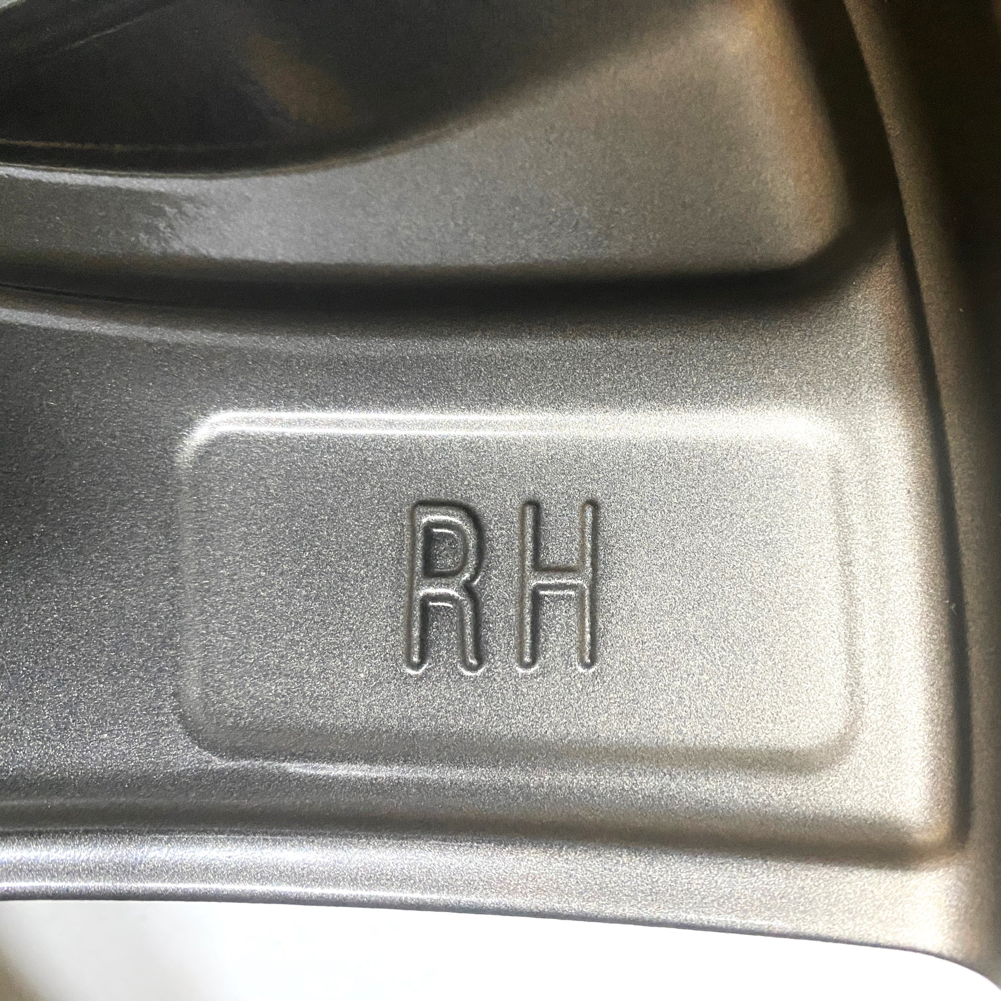 LR048830