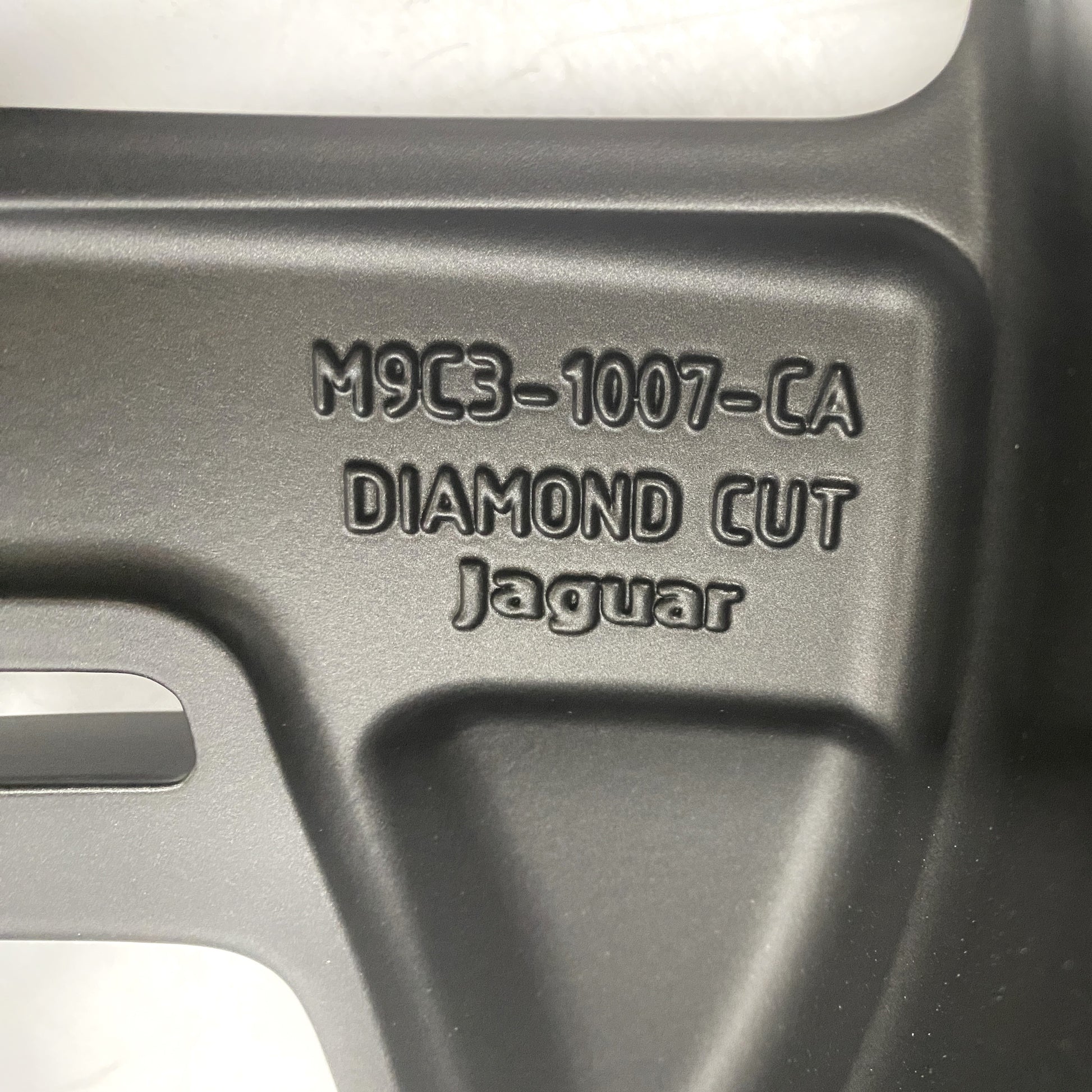 J9C24923