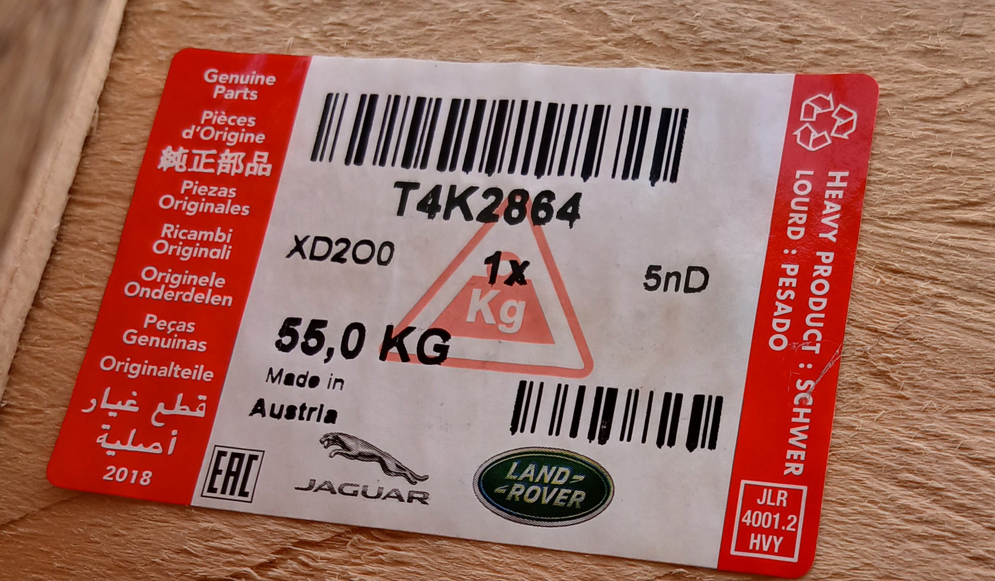 T4K2864