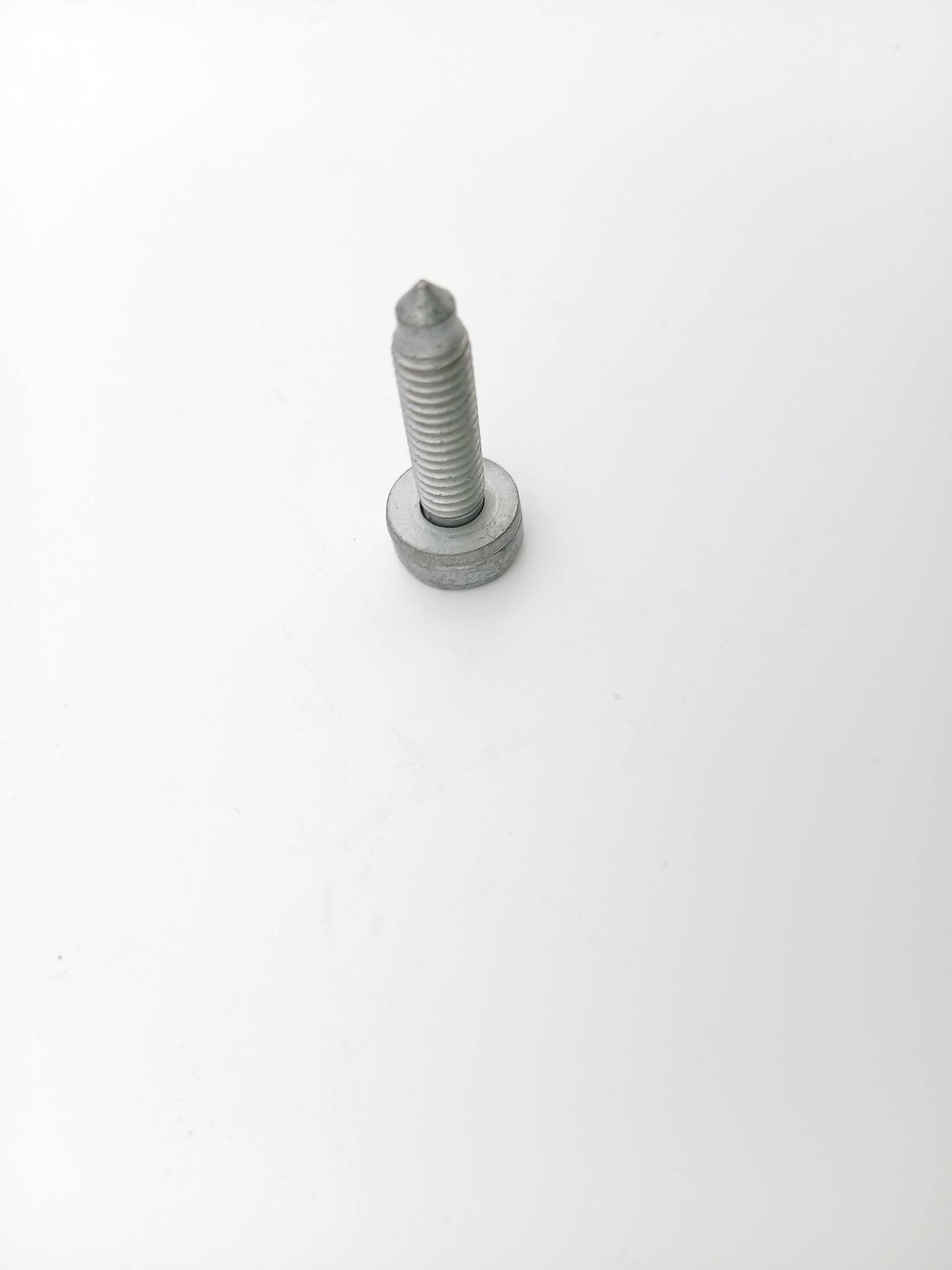 LR033002,C2D11190