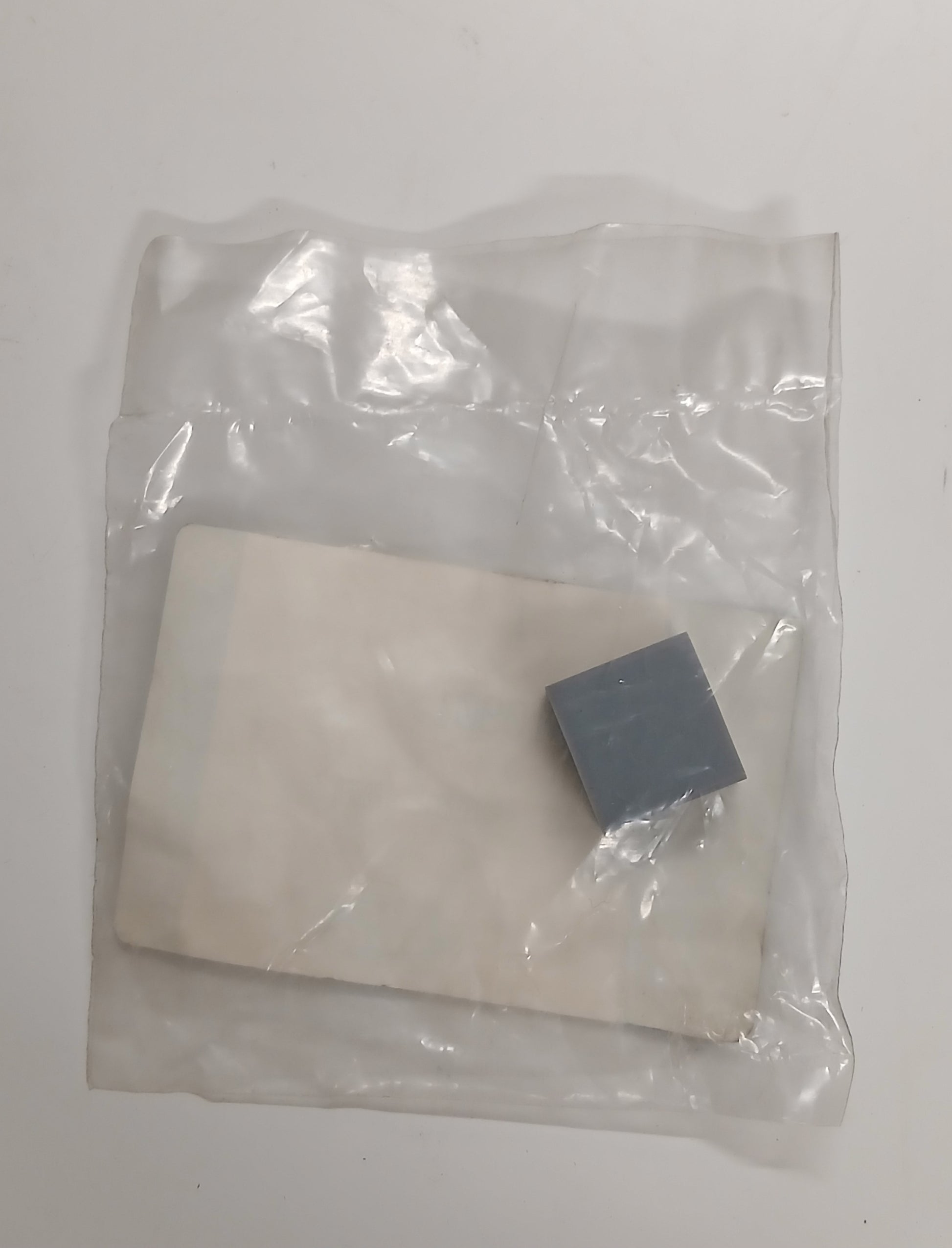 LR010901
