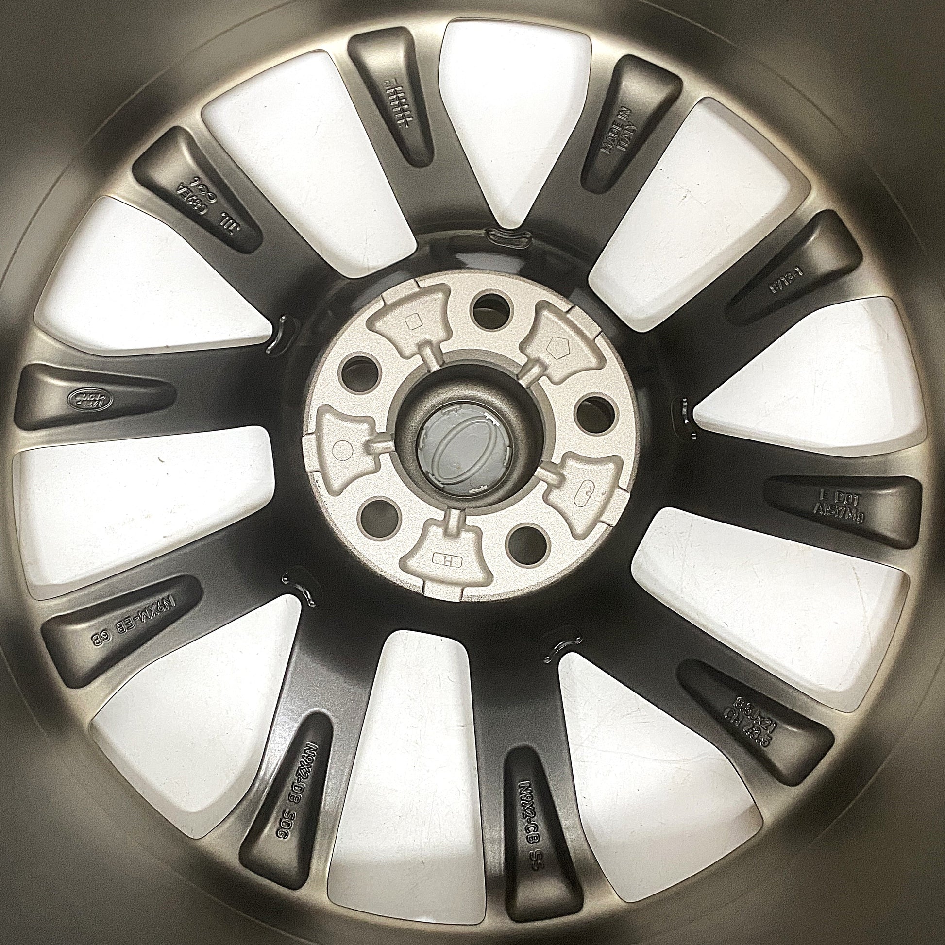 LR167051