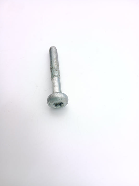 LR011273,AJ810577