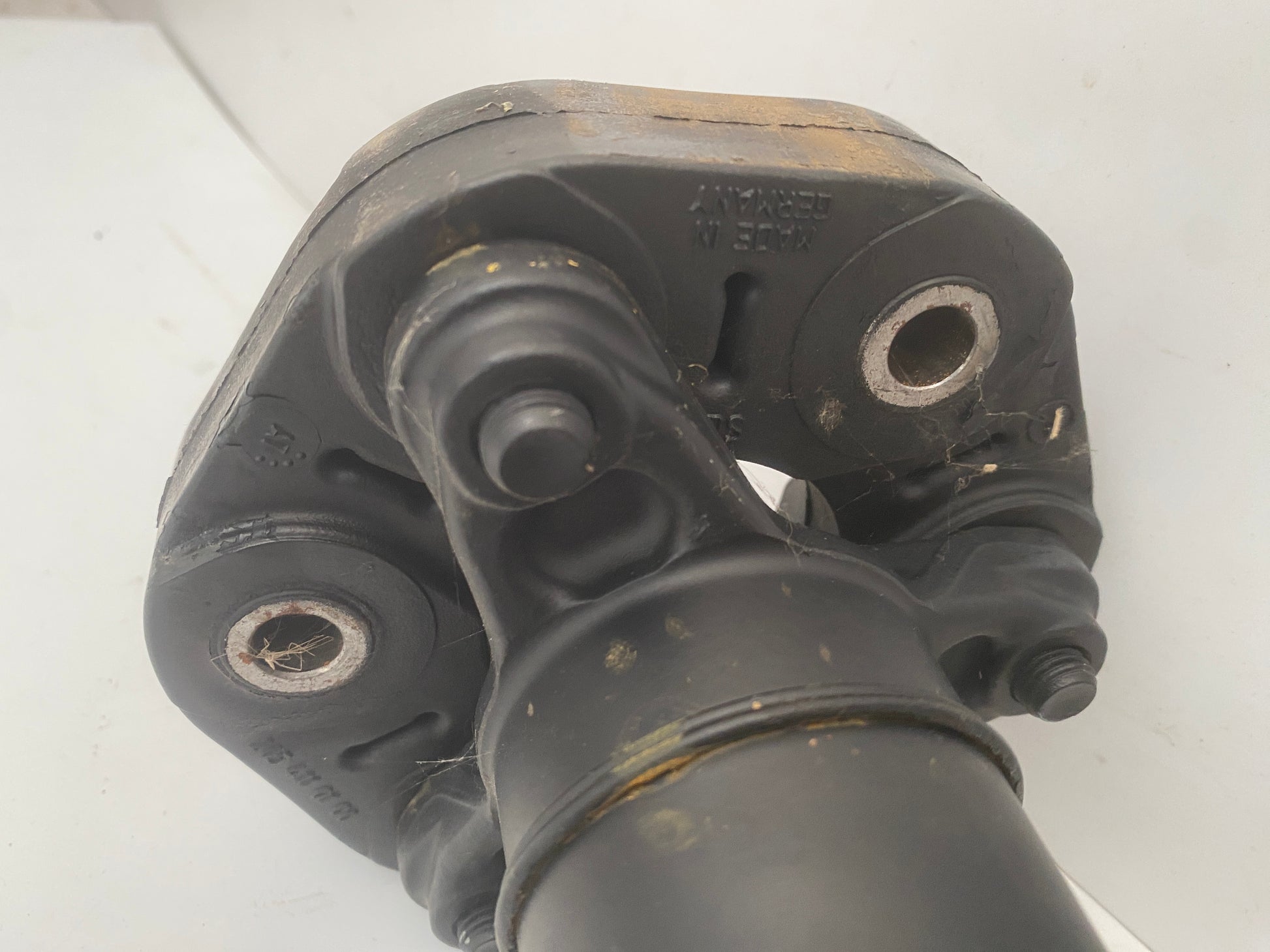 A2054504