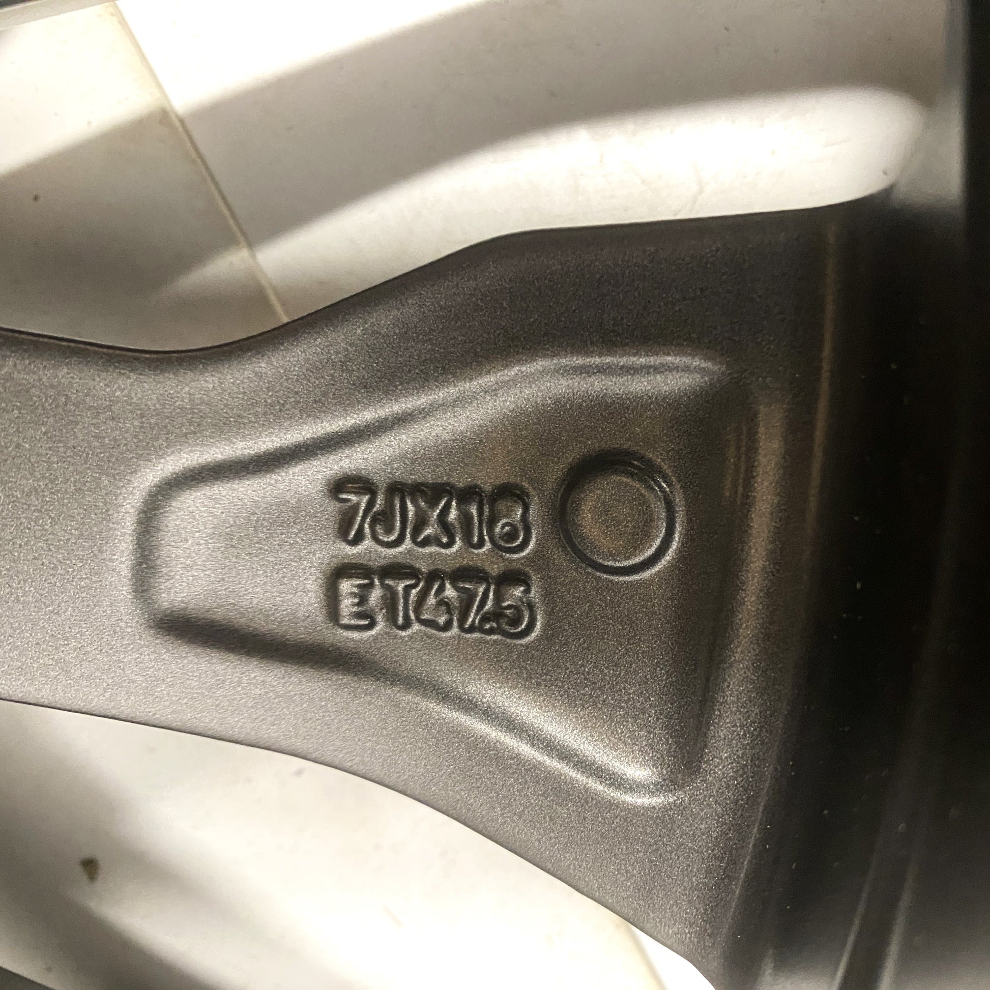 2808387