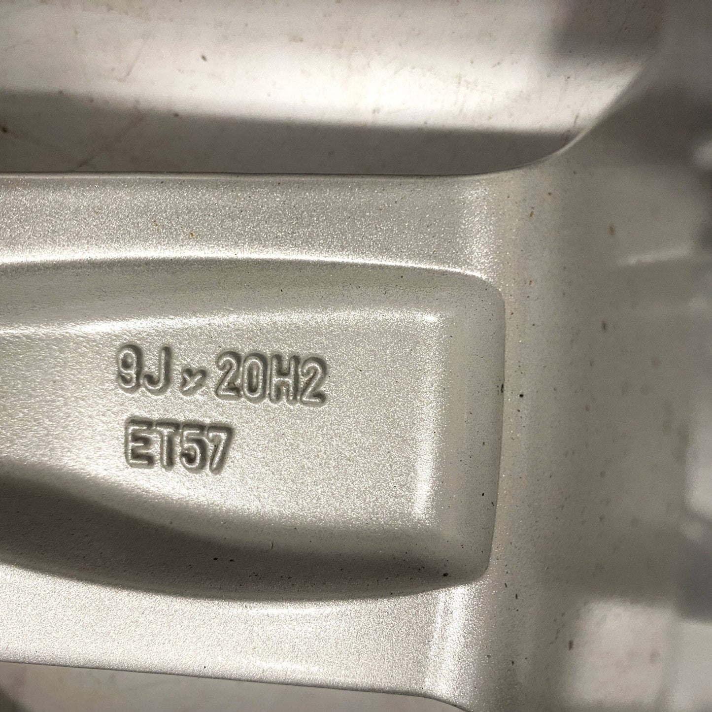 7P5601025B