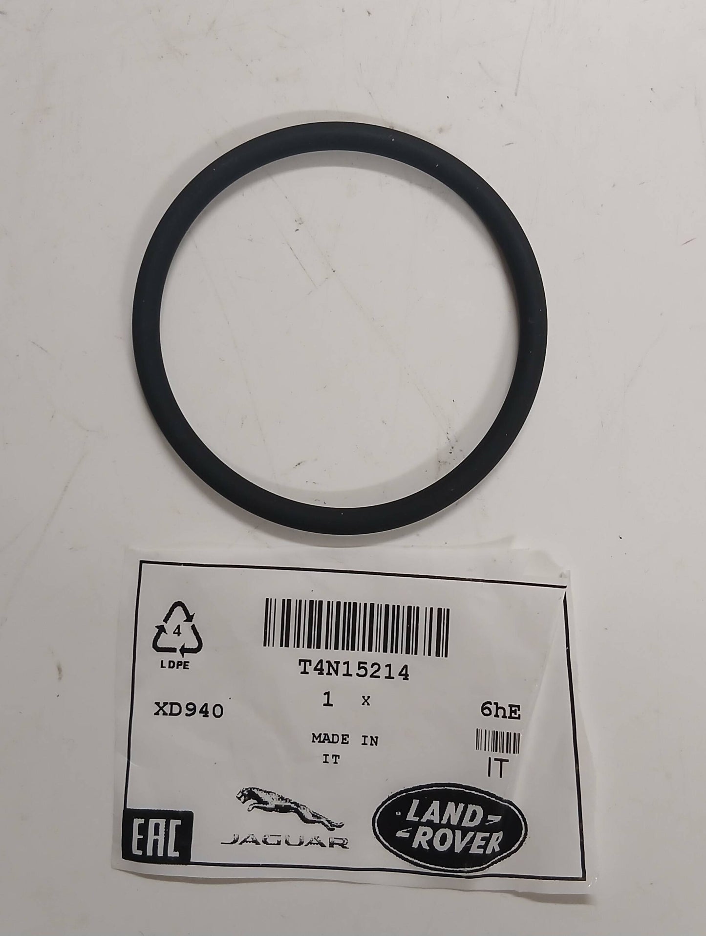 T4N15214,LR083962
