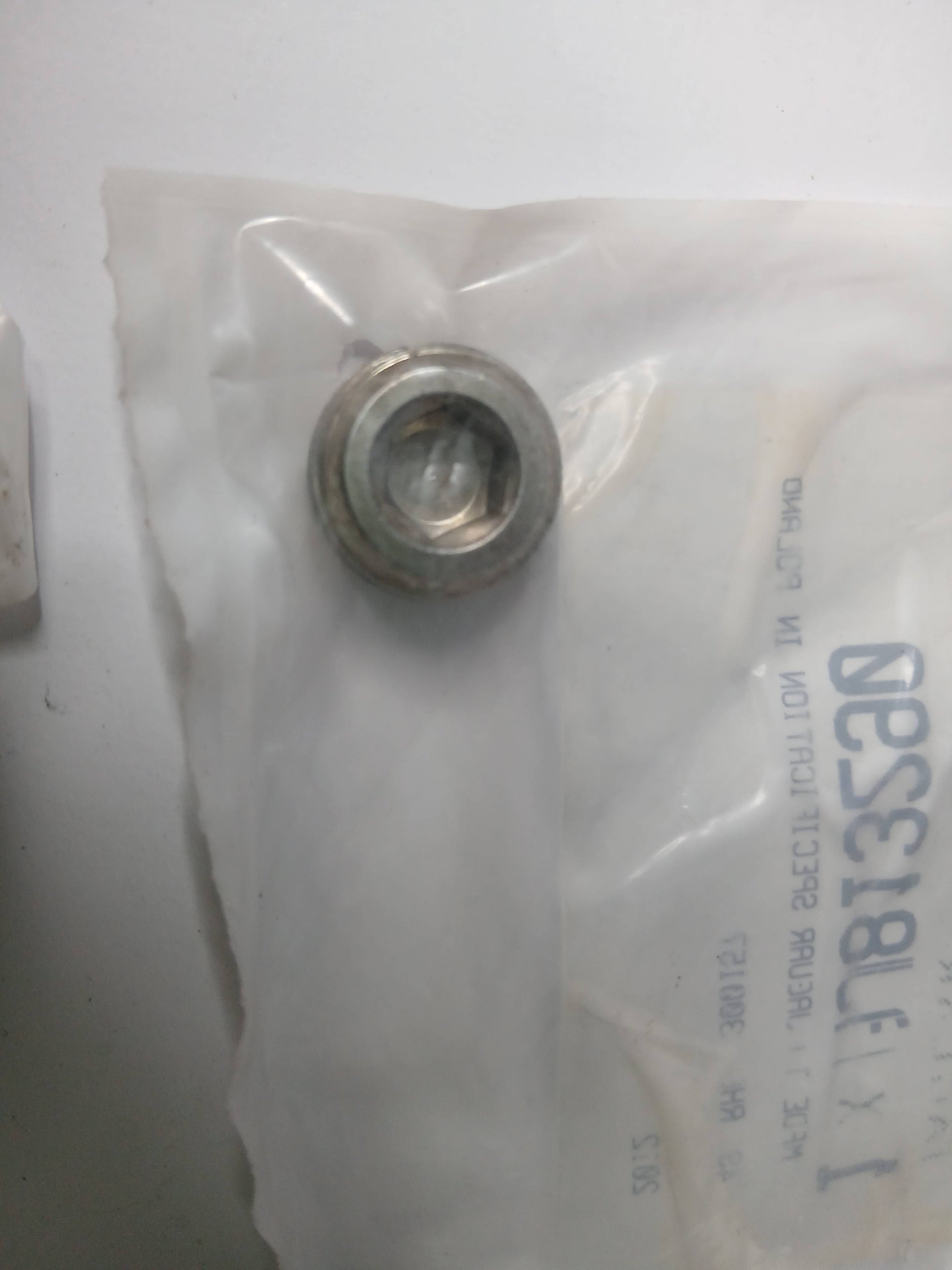 LR073717,AJ813290