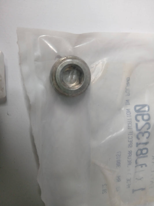 LR073717,AJ813290