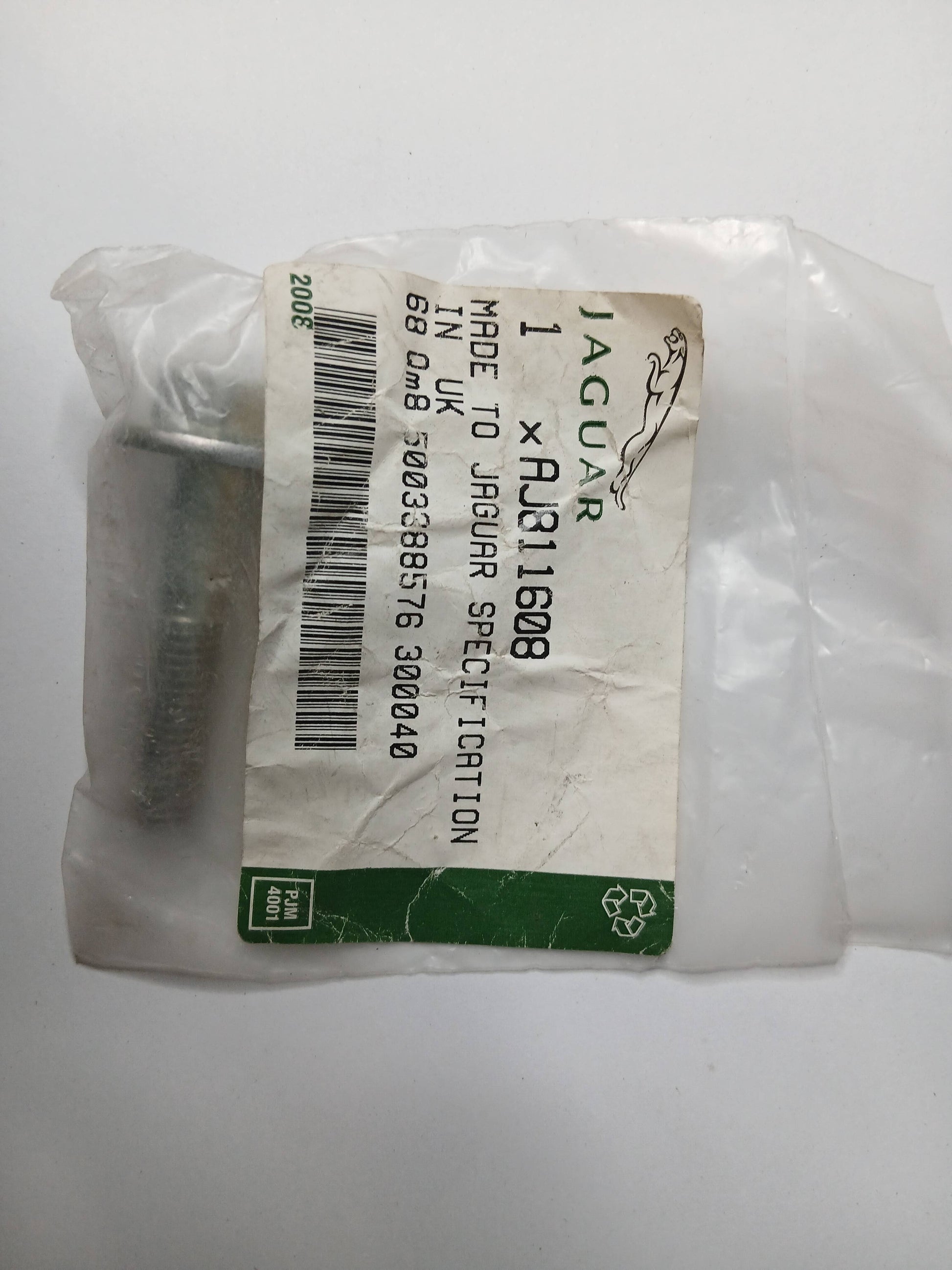LR016837,AJ811608