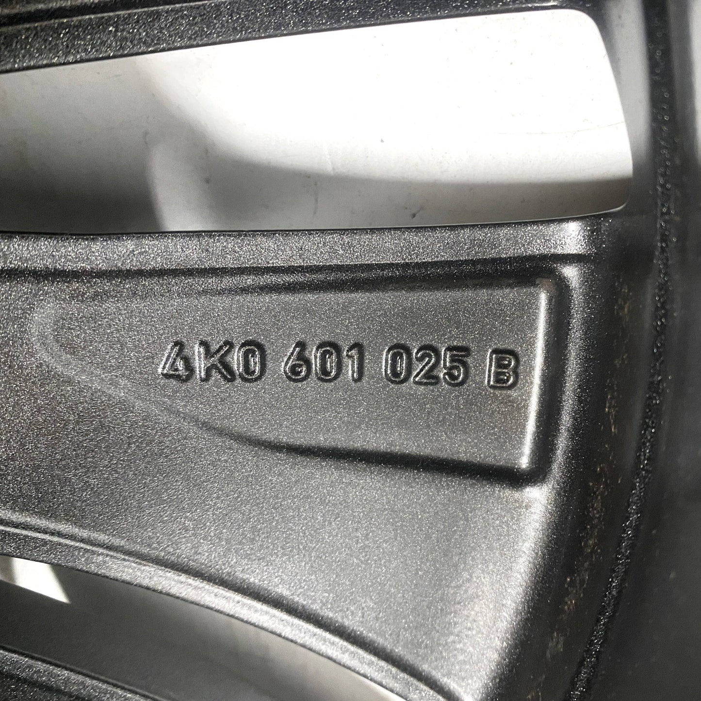 4K0601025B