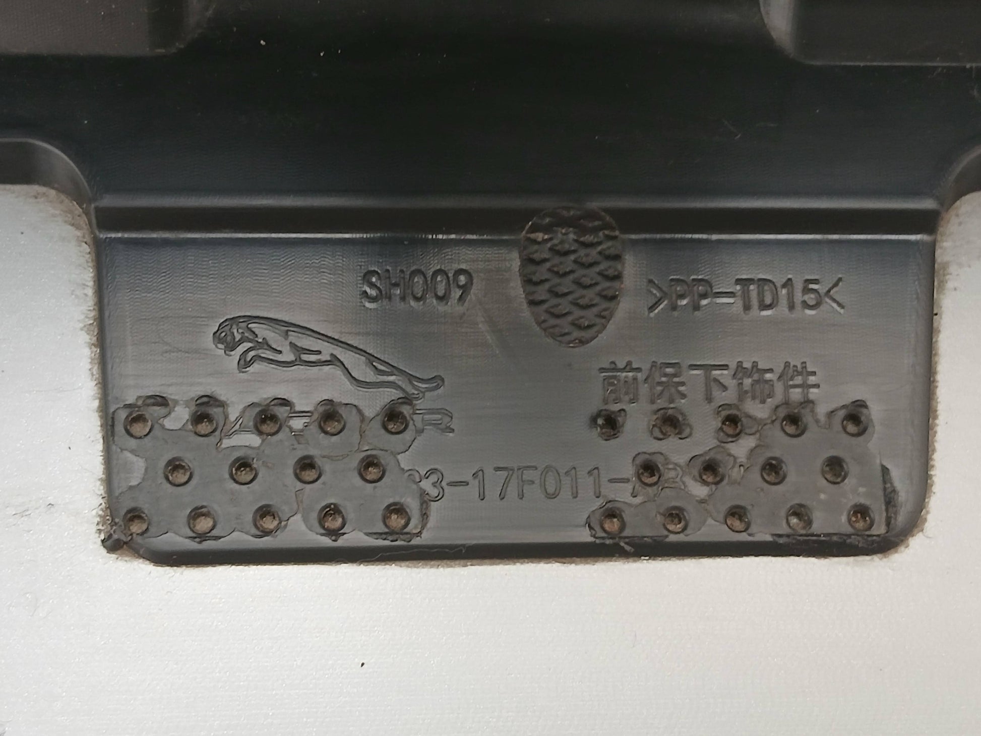 J9C38019