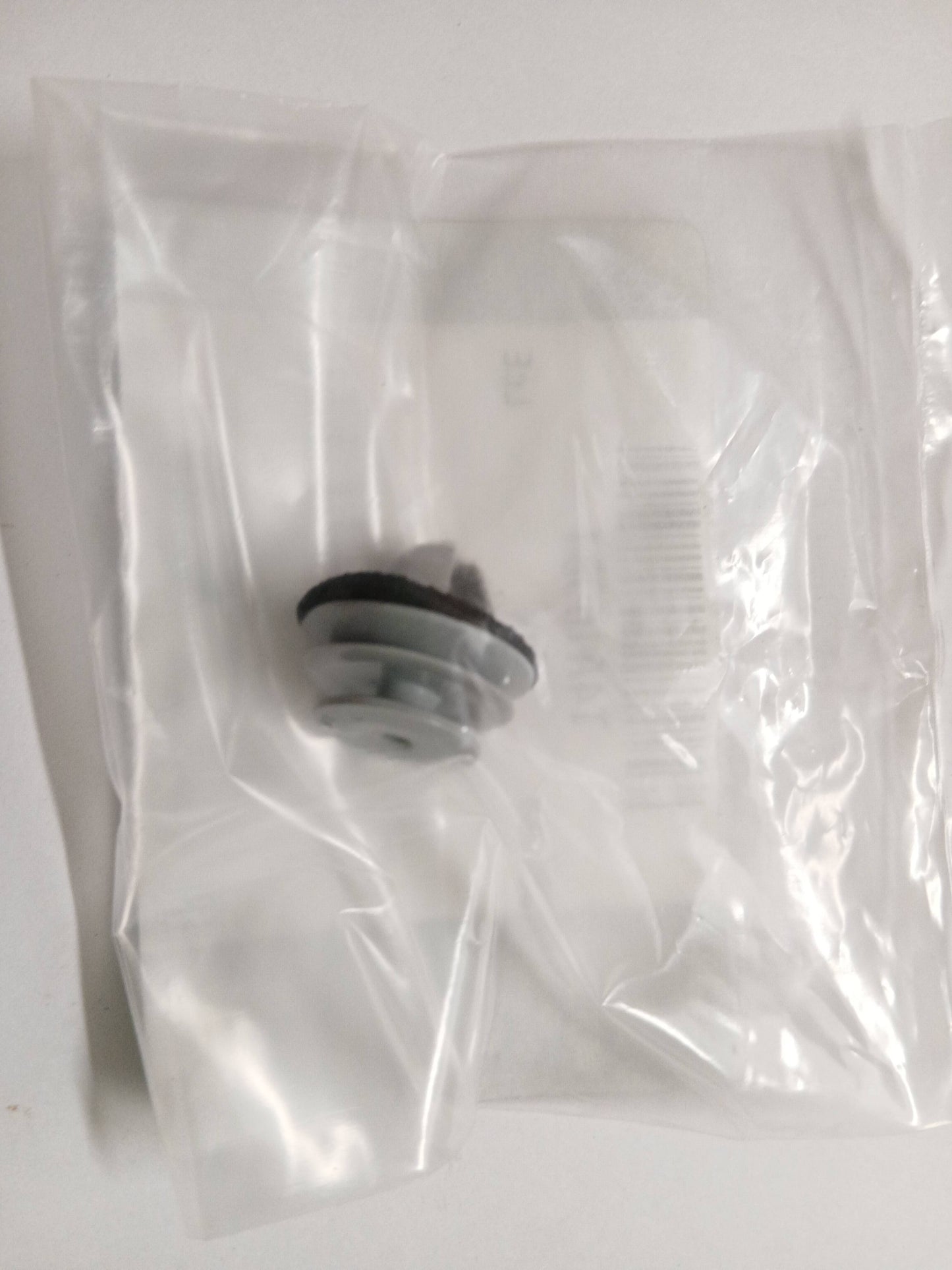 T4A16984,LR123788