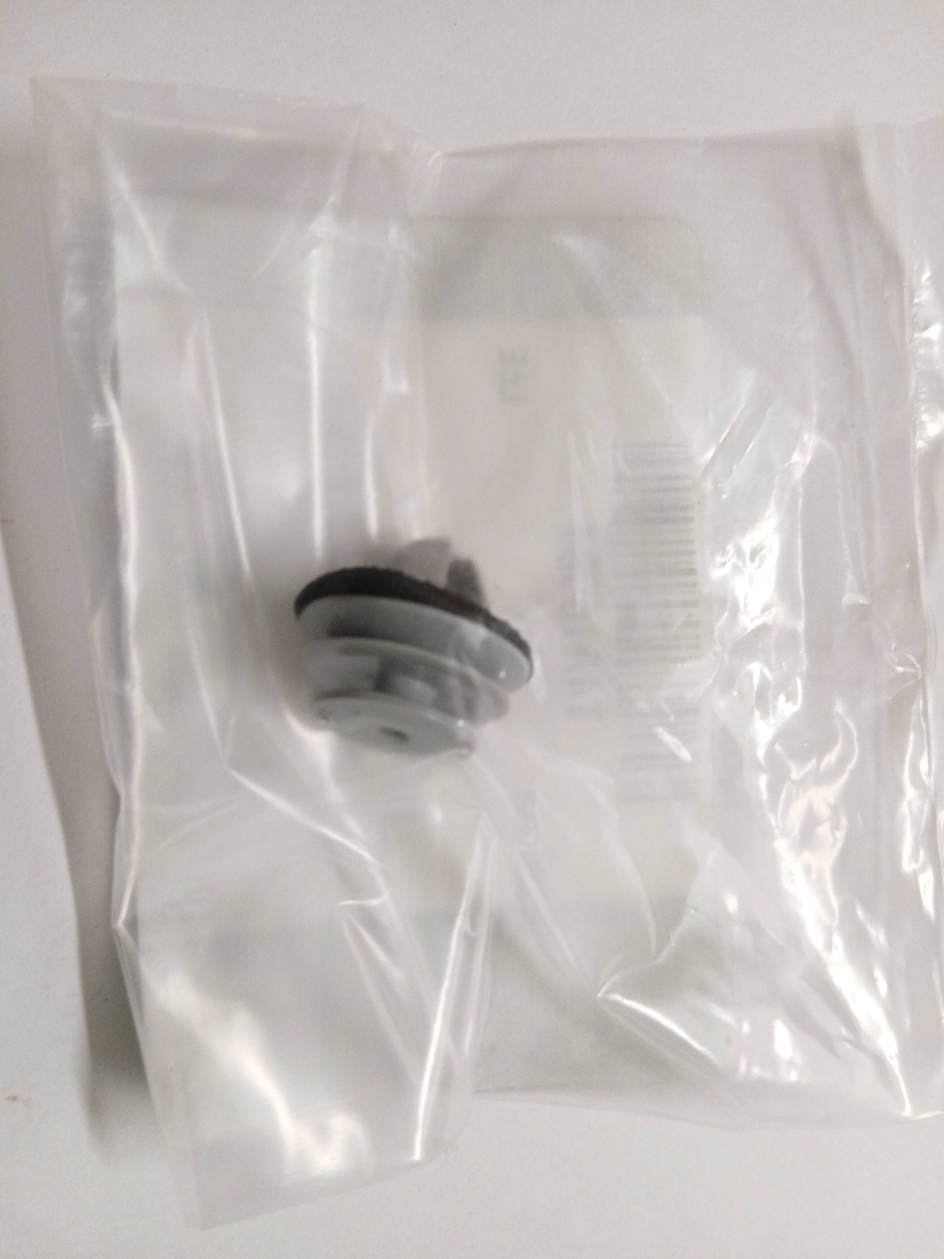 T4A16984,LR123788