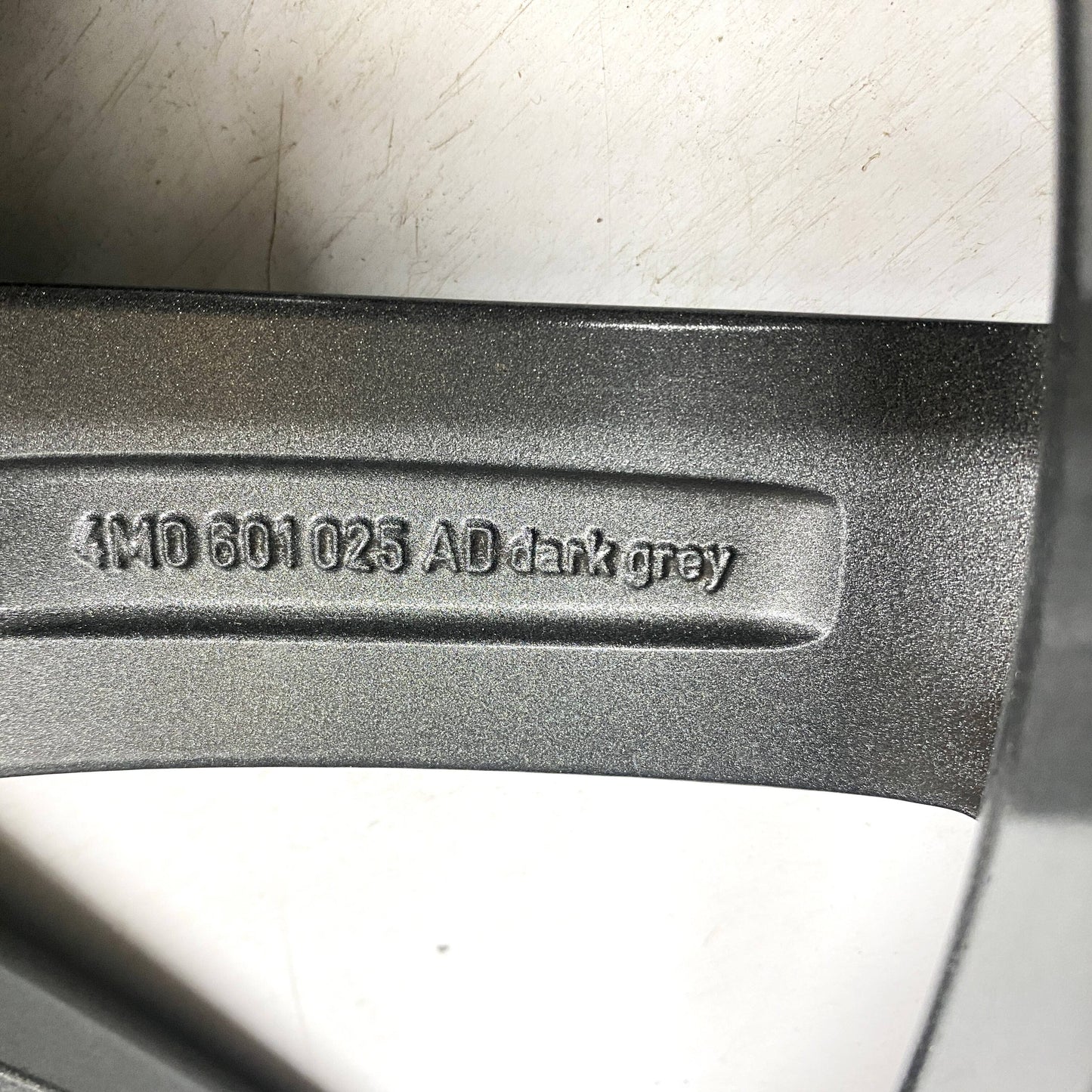 4M0601025AD