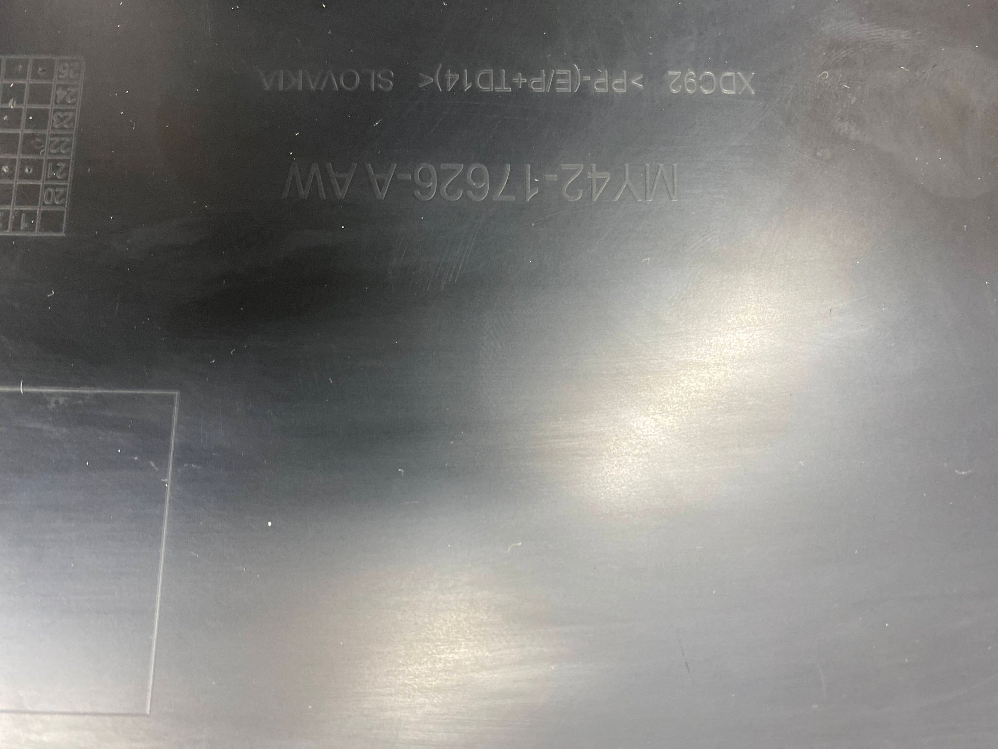 LR179686,LR143000