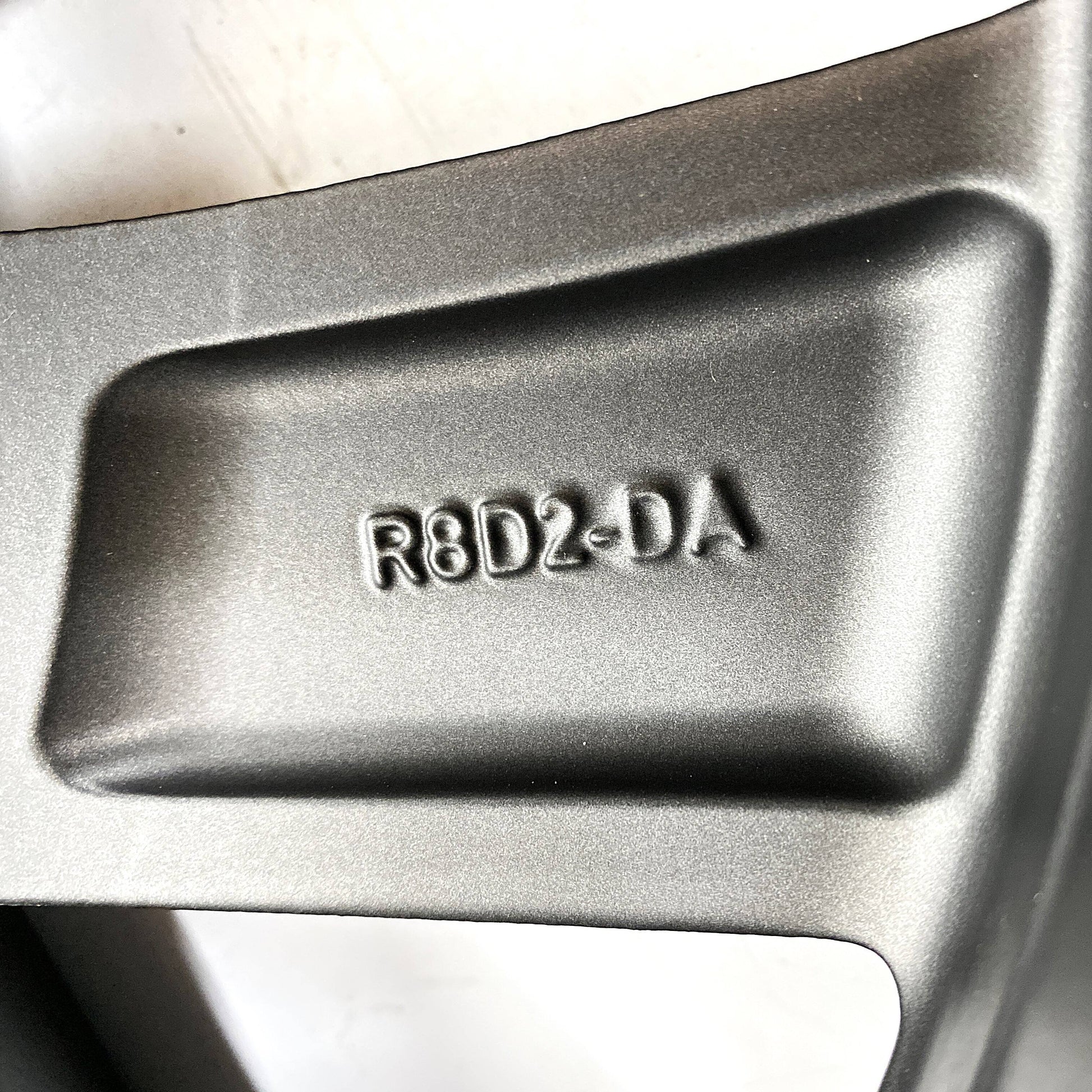 LR185896