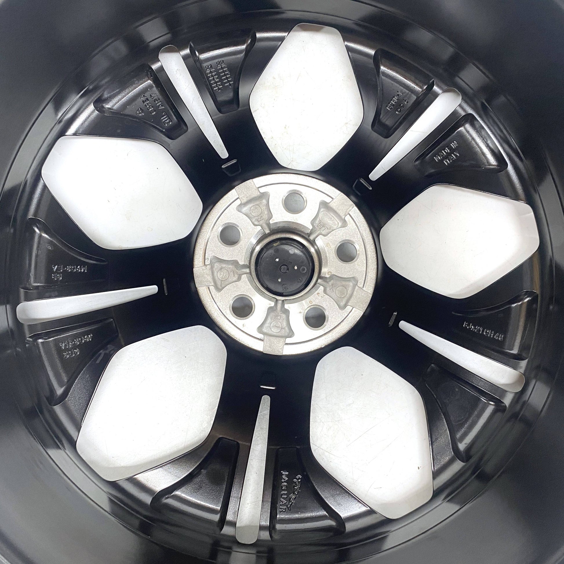 J9C24670